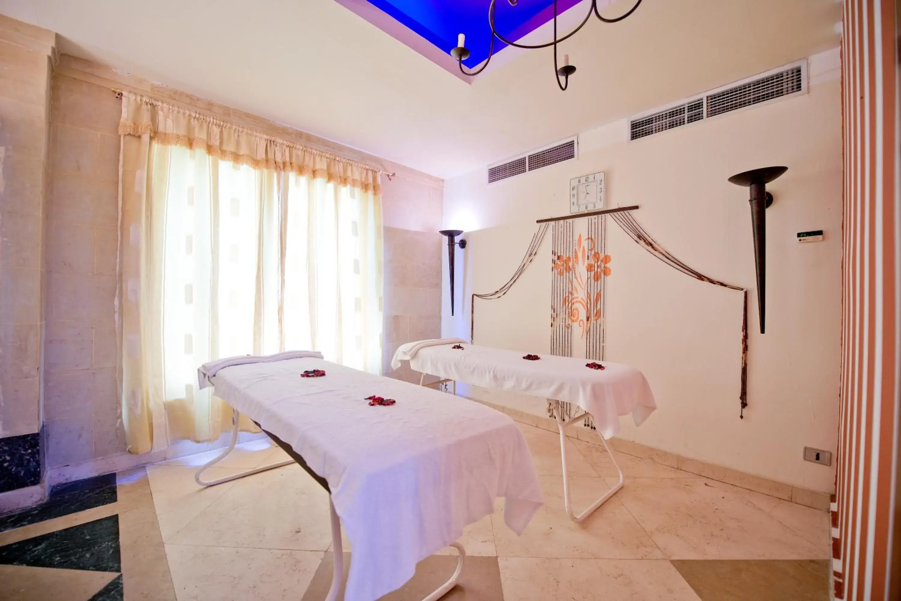 Spa and wellness centre/facilities in Amphoras Aqua Spa and wellness centre/facilities in Amphoras Aqua