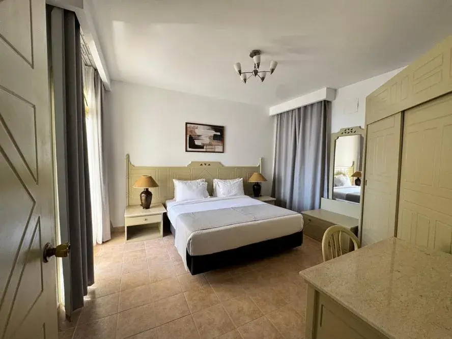 Bed in Amphoras Beach - Ultra All Inclusive Bed in Amphoras Beach - Ultra All Inclusive