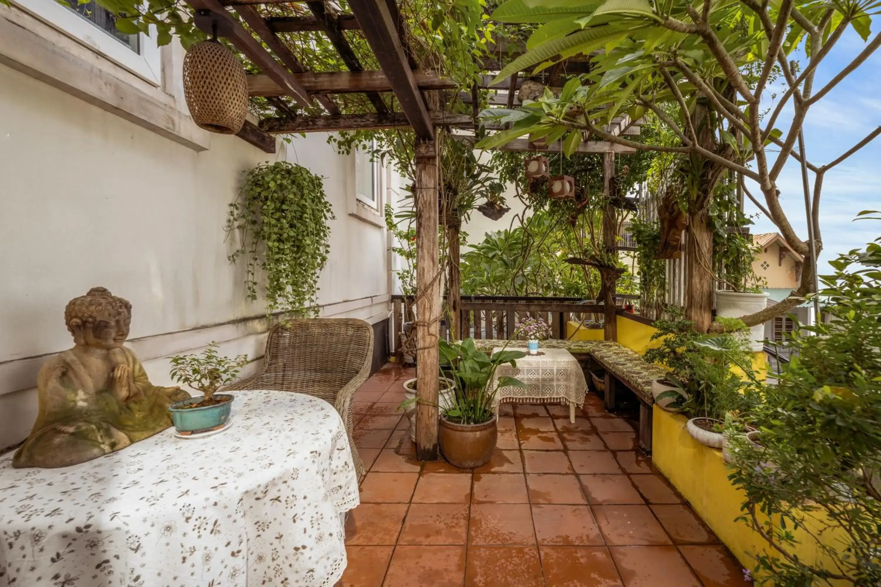 Restaurant/places to eat in The Pergola Design Hotel Restaurant/places to eat in The Pergola Design Hotel