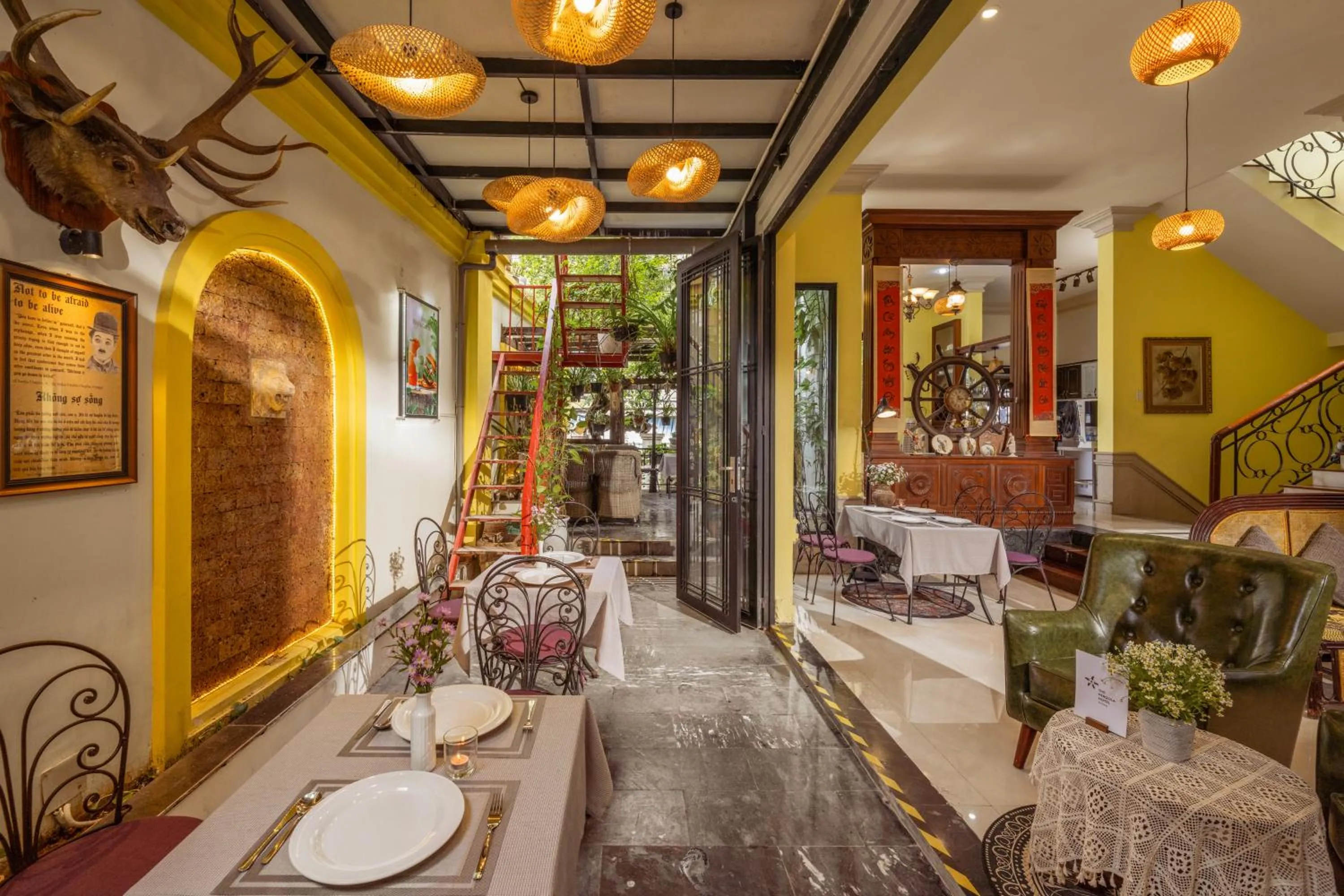 Breakfast in The Pergola Design Hotel