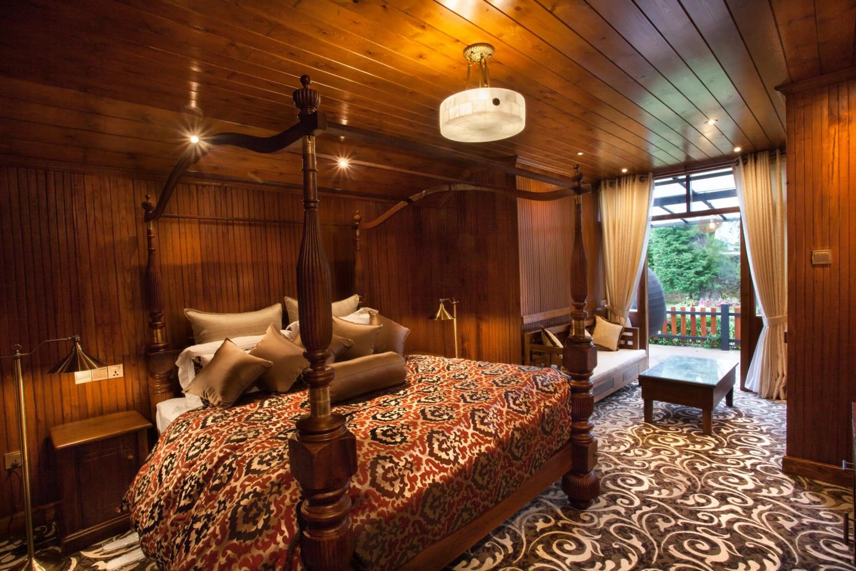 Photo of the whole room, Bed in La Grande Villa