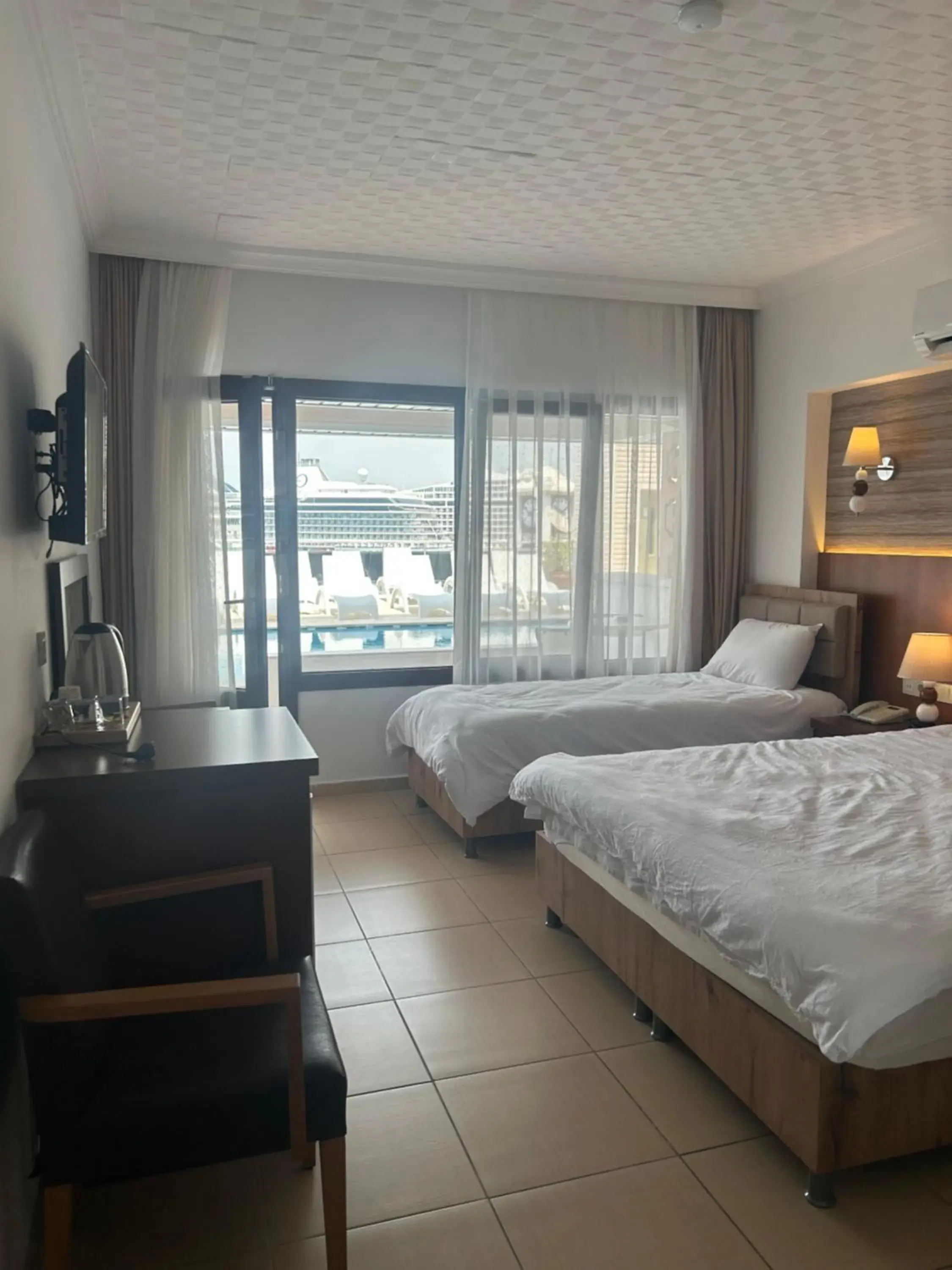 Lower Floor Double Room in Hotel Stella Lower Floor Double Room in Hotel Stella