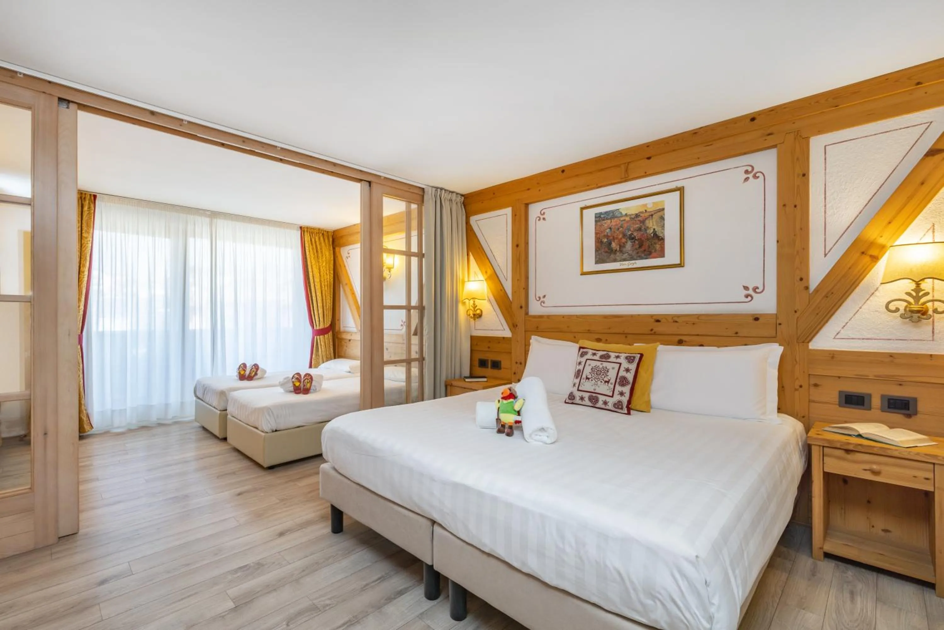 Bed in Piz Galin Grand Hotel Family & Wellness