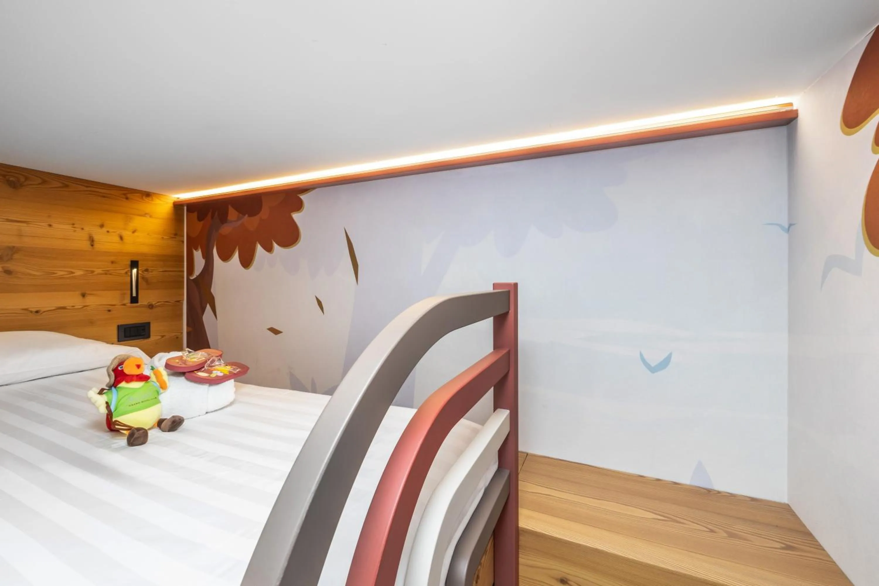 Bed in Piz Galin Grand Hotel Family & Wellness