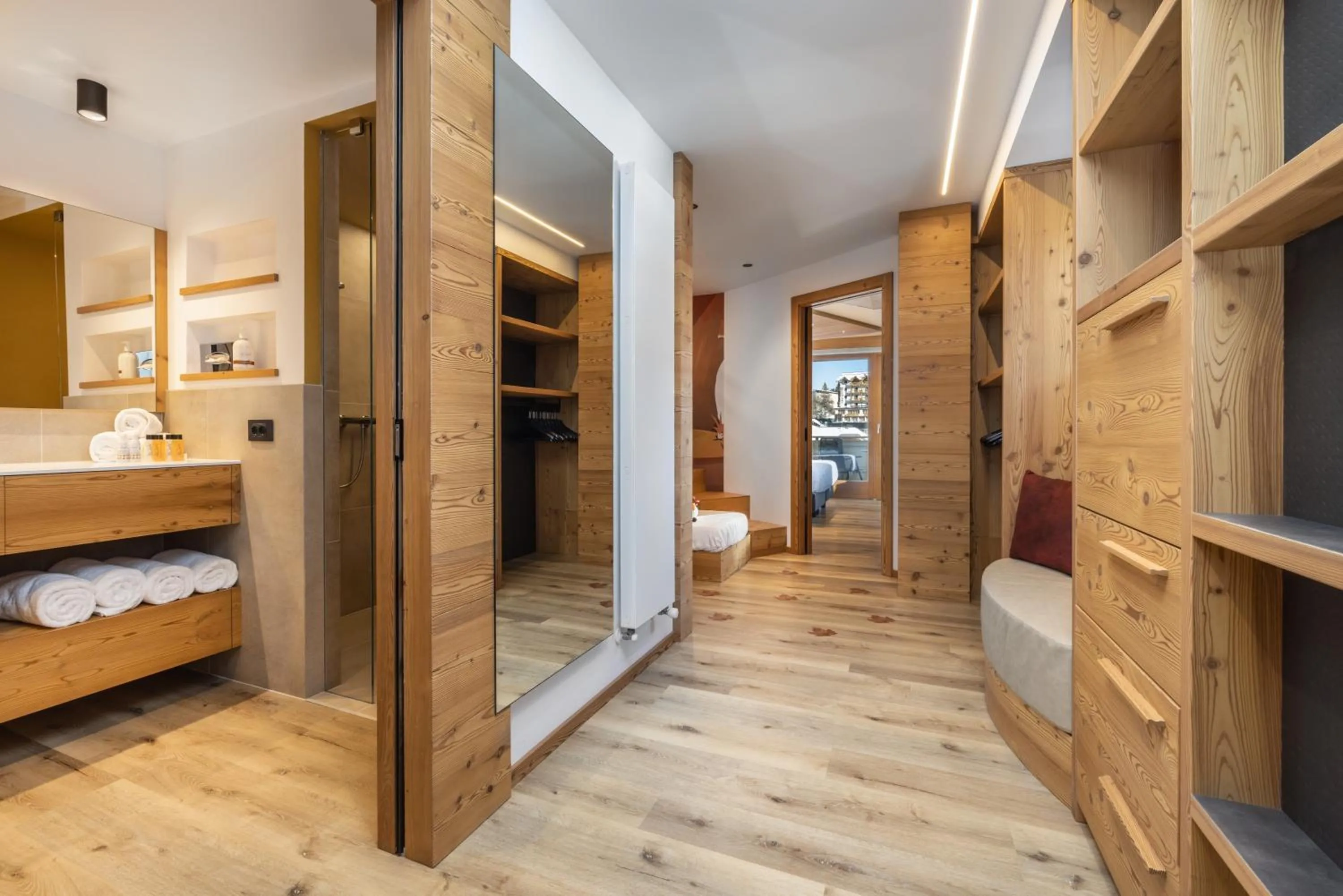 Bed in Piz Galin Grand Hotel Family & Wellness
