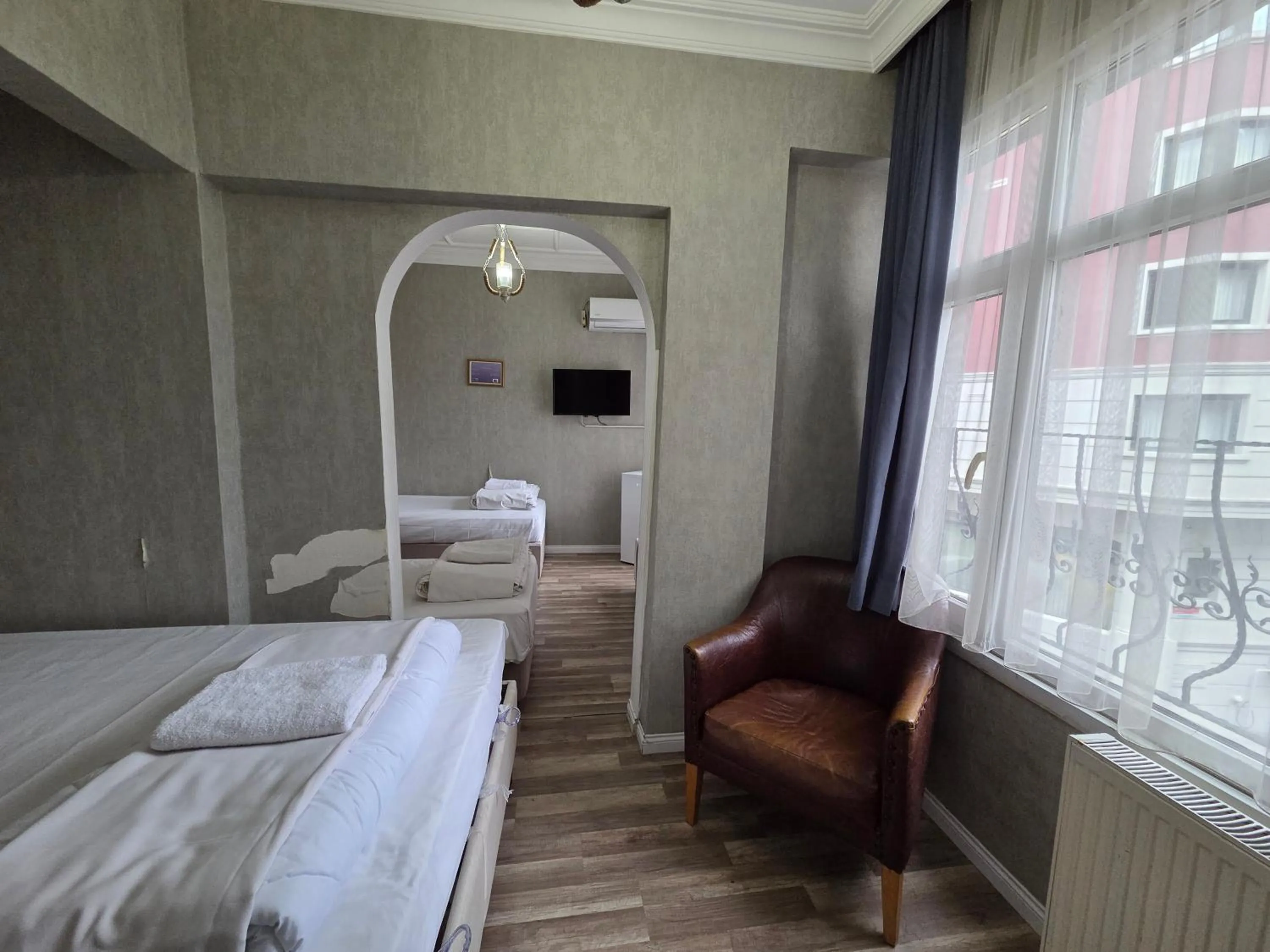 Bed in Asitane Life Hotel