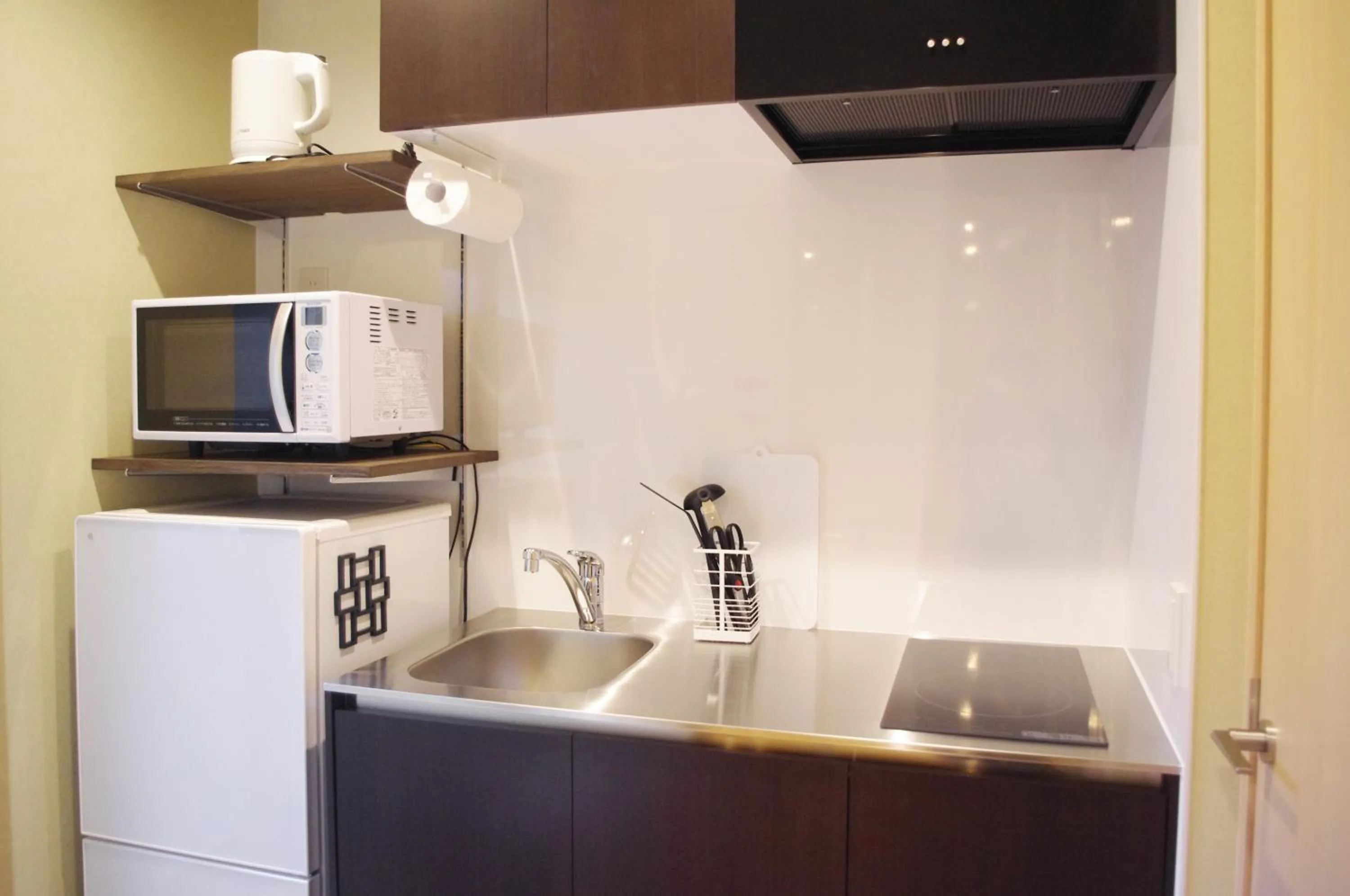 Kitchen or kitchenette in RESI STAY NISHIKI