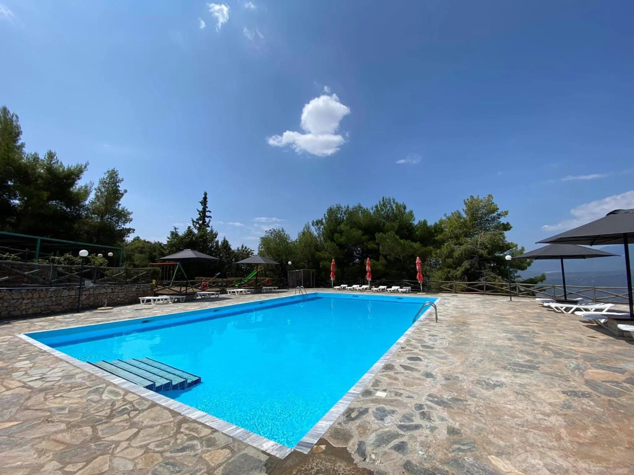 Swimming pool in Bungalow - Camping Apollon