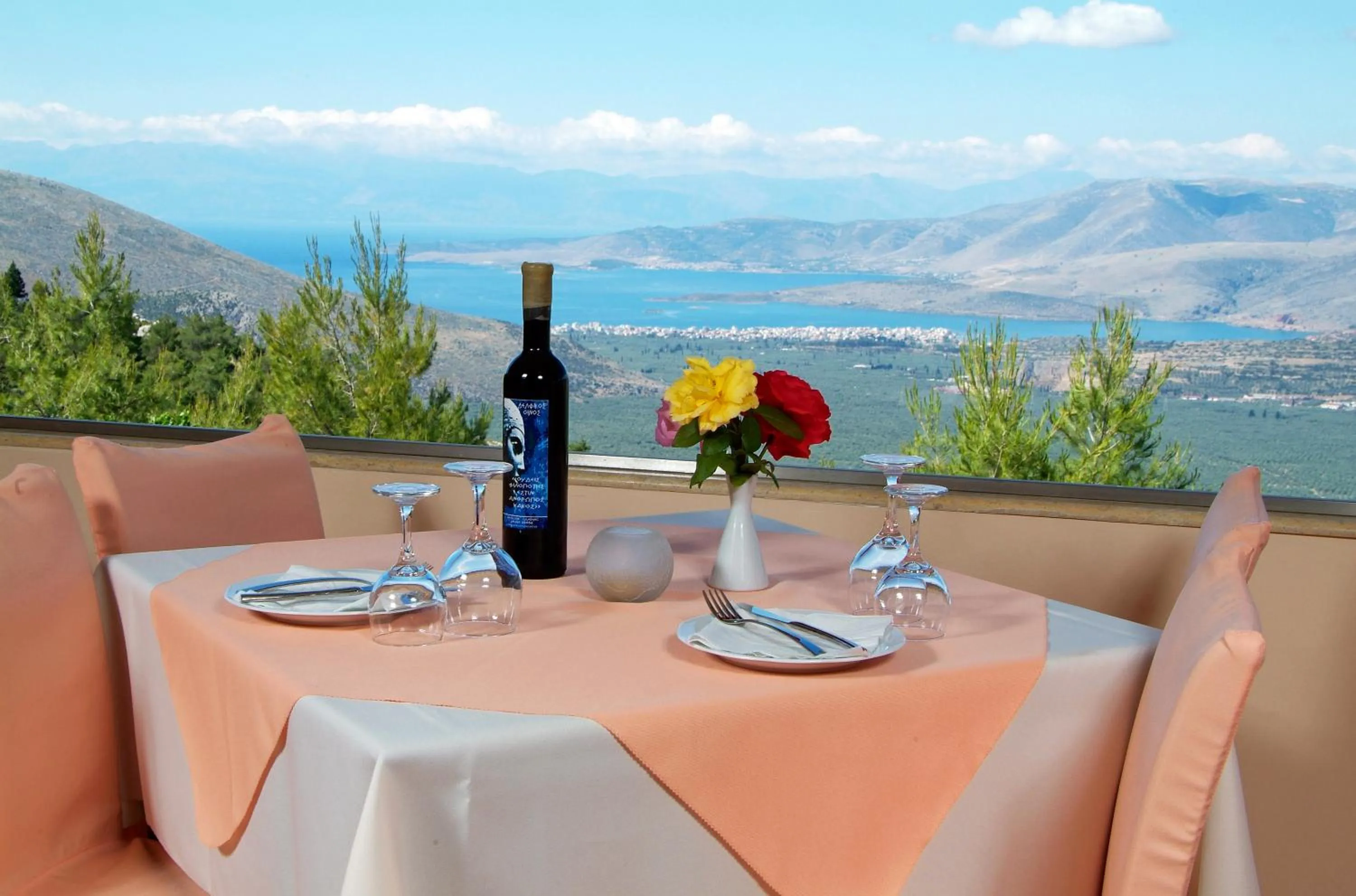 Restaurant/places to eat in Bungalow - Camping Apollon