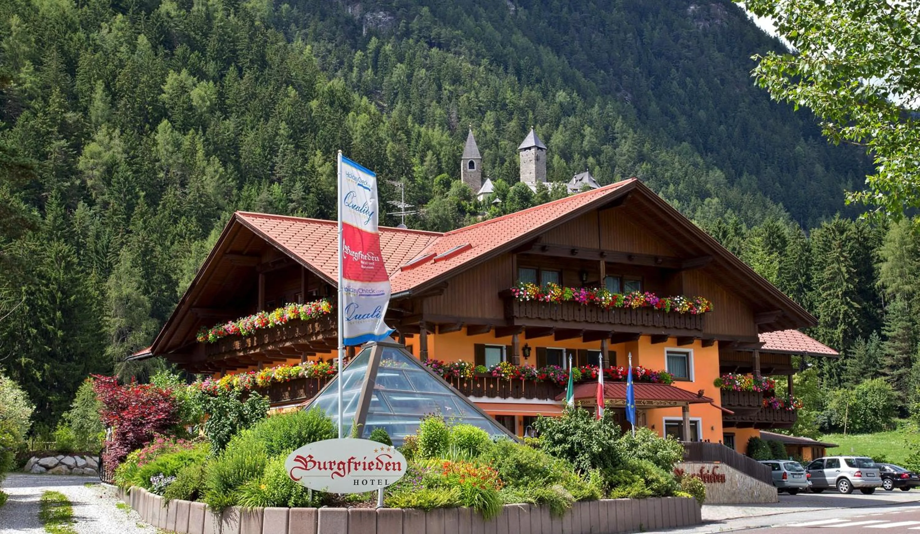 Facade/entrance in Hotel Burgfrieden