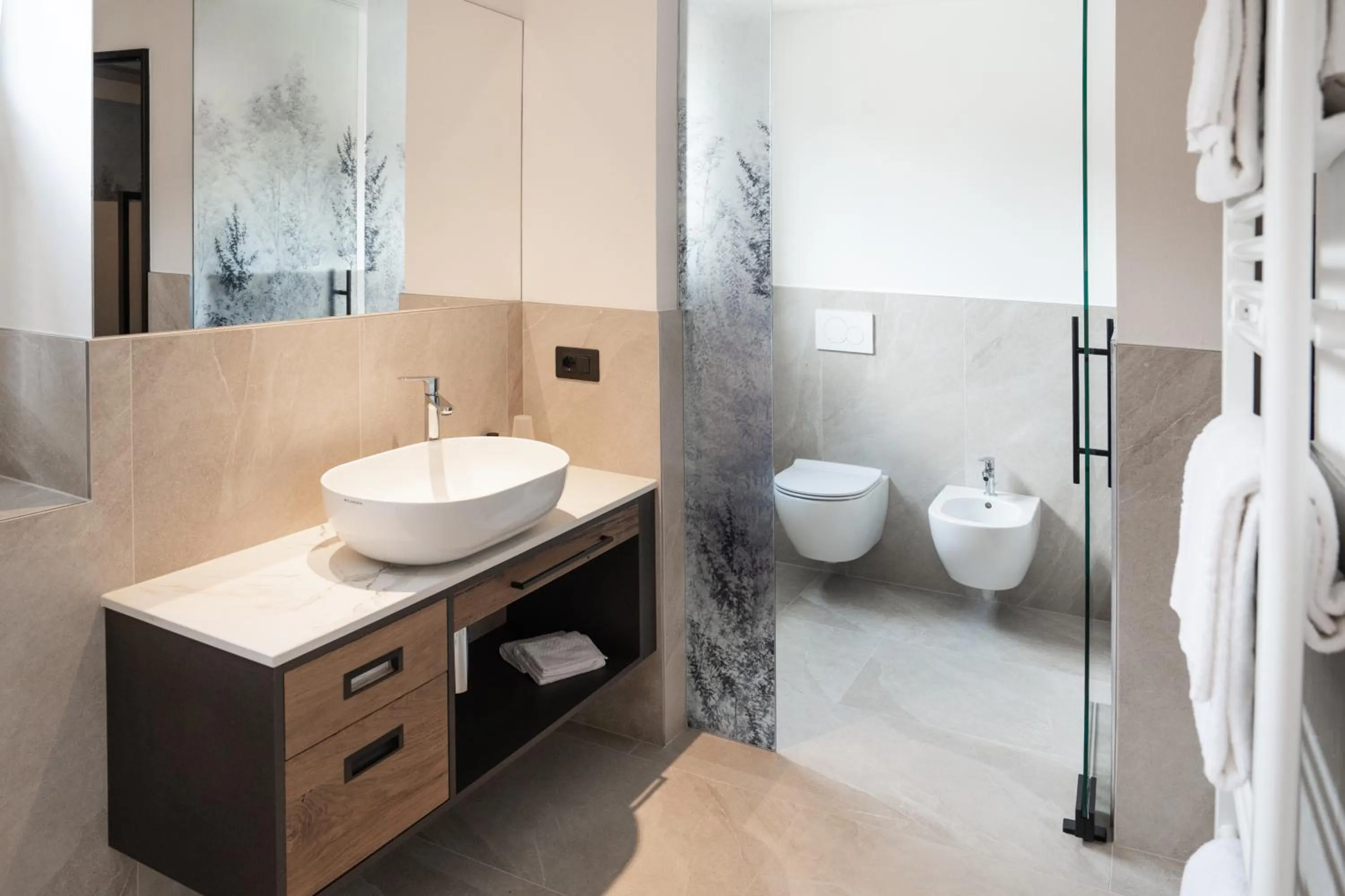 Toilet in Hotel Garden