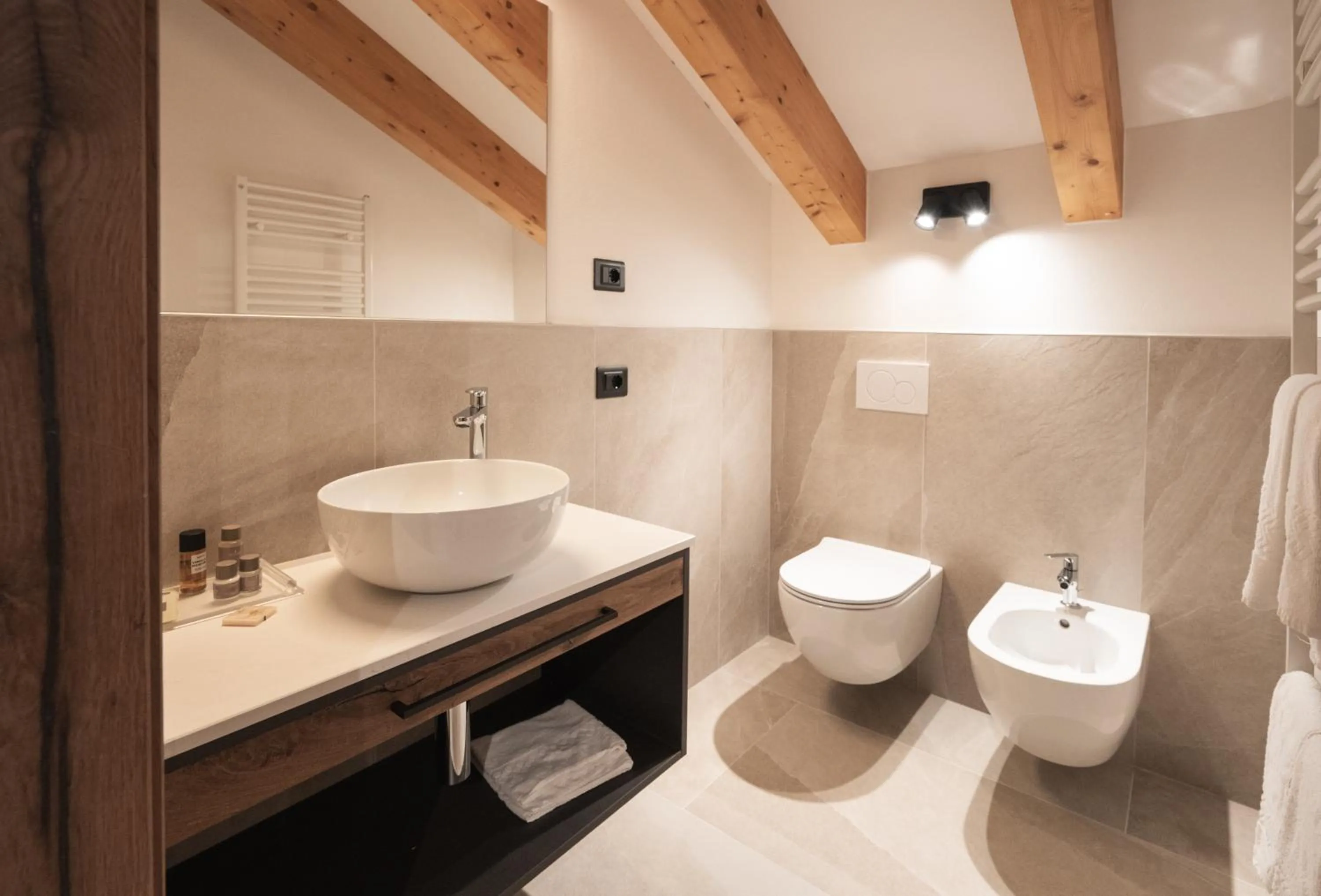 Toilet in Hotel Garden