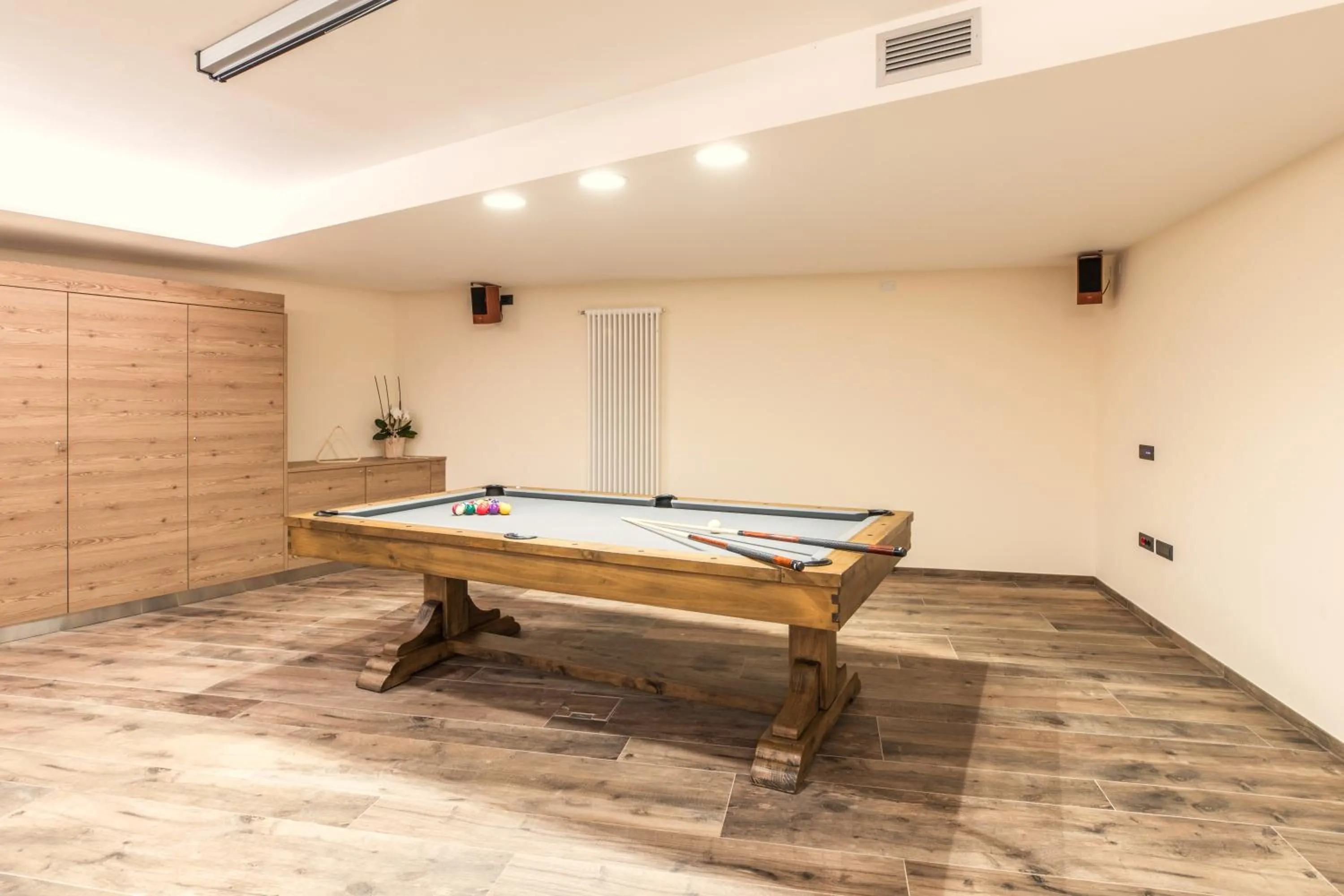 Billiard in Hotel Garden