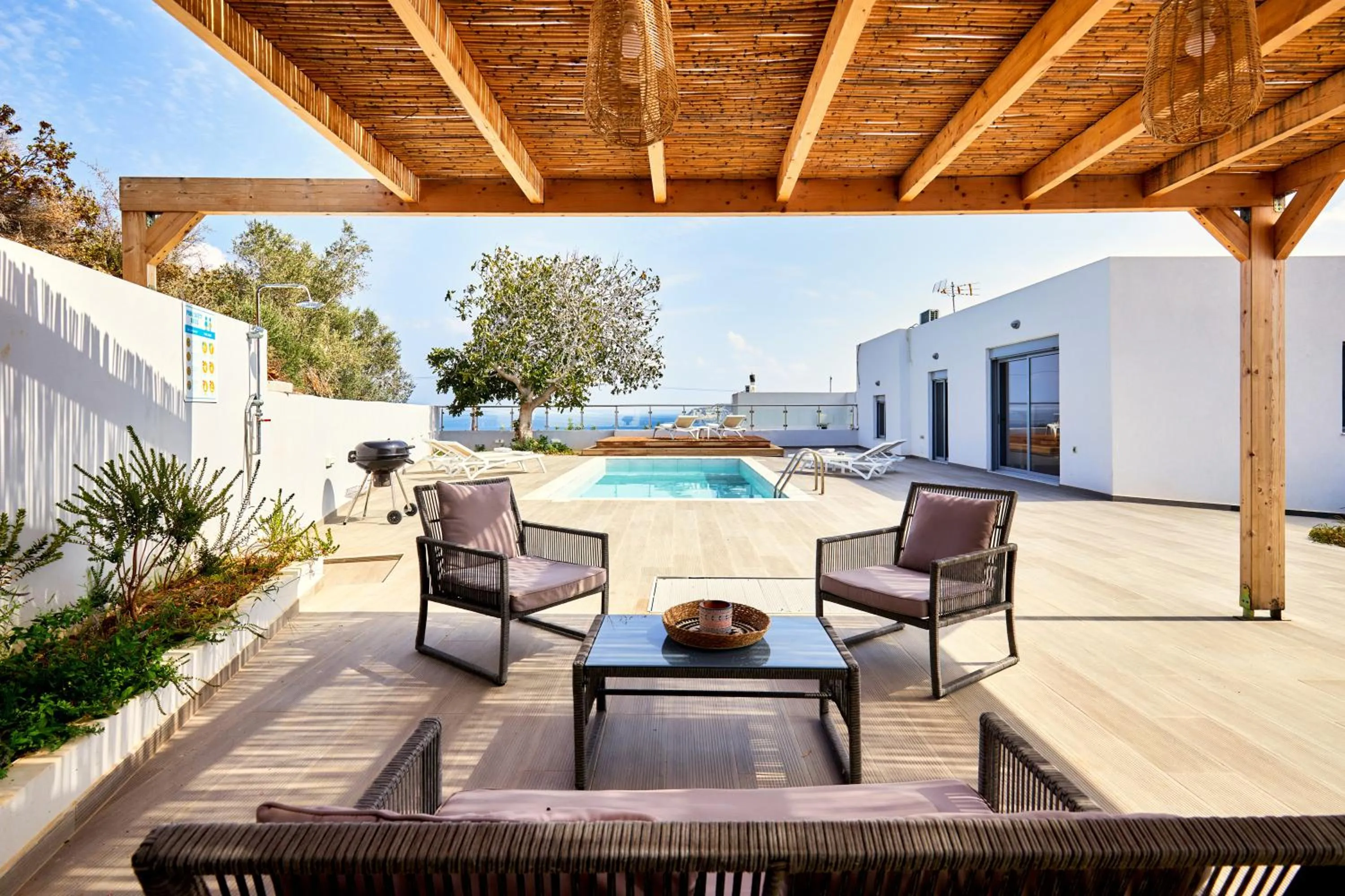 Day in Villa Emilia - with private, heated swimming pool