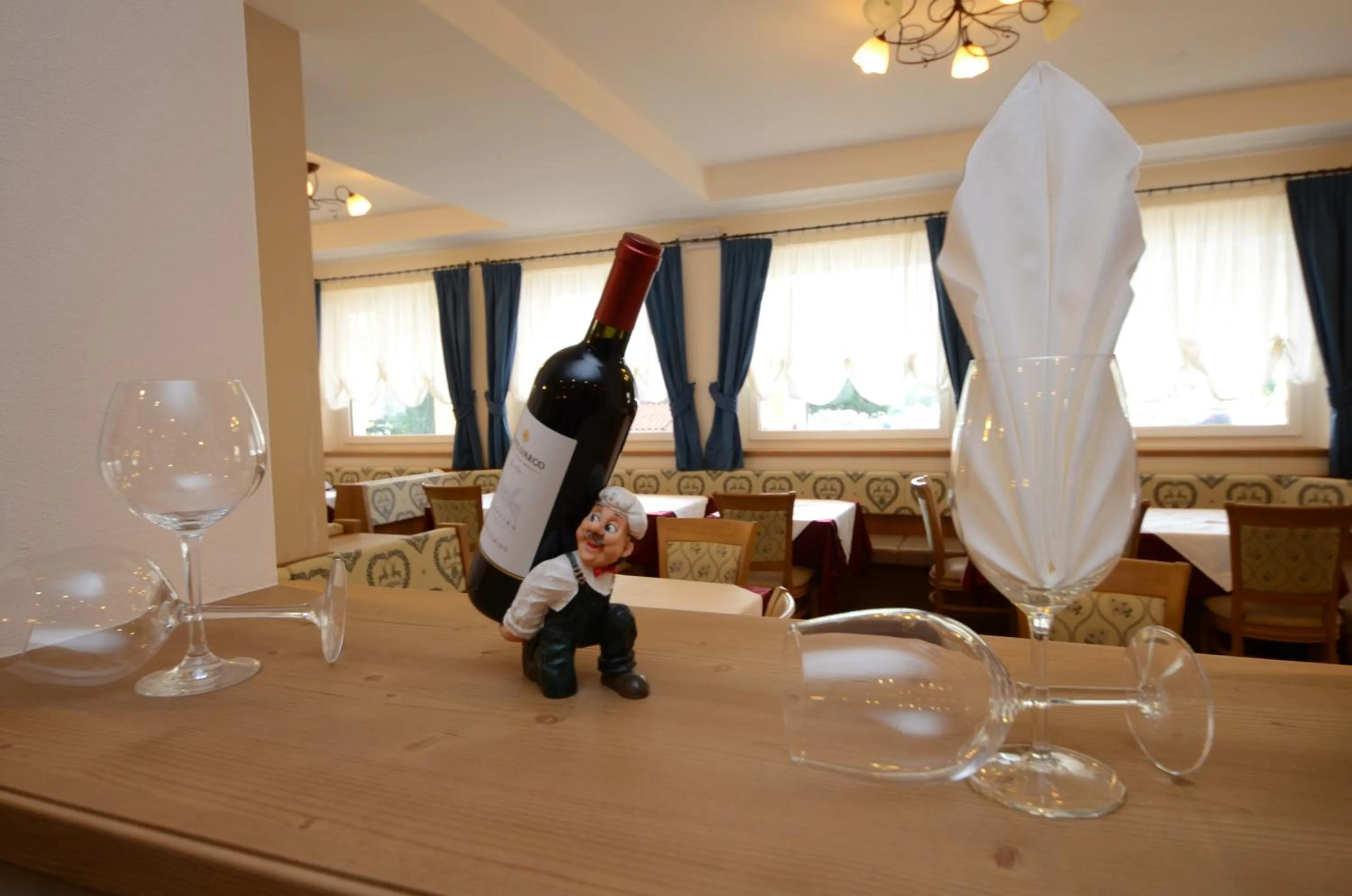 Restaurant/places to eat in Park Hotel Avisio