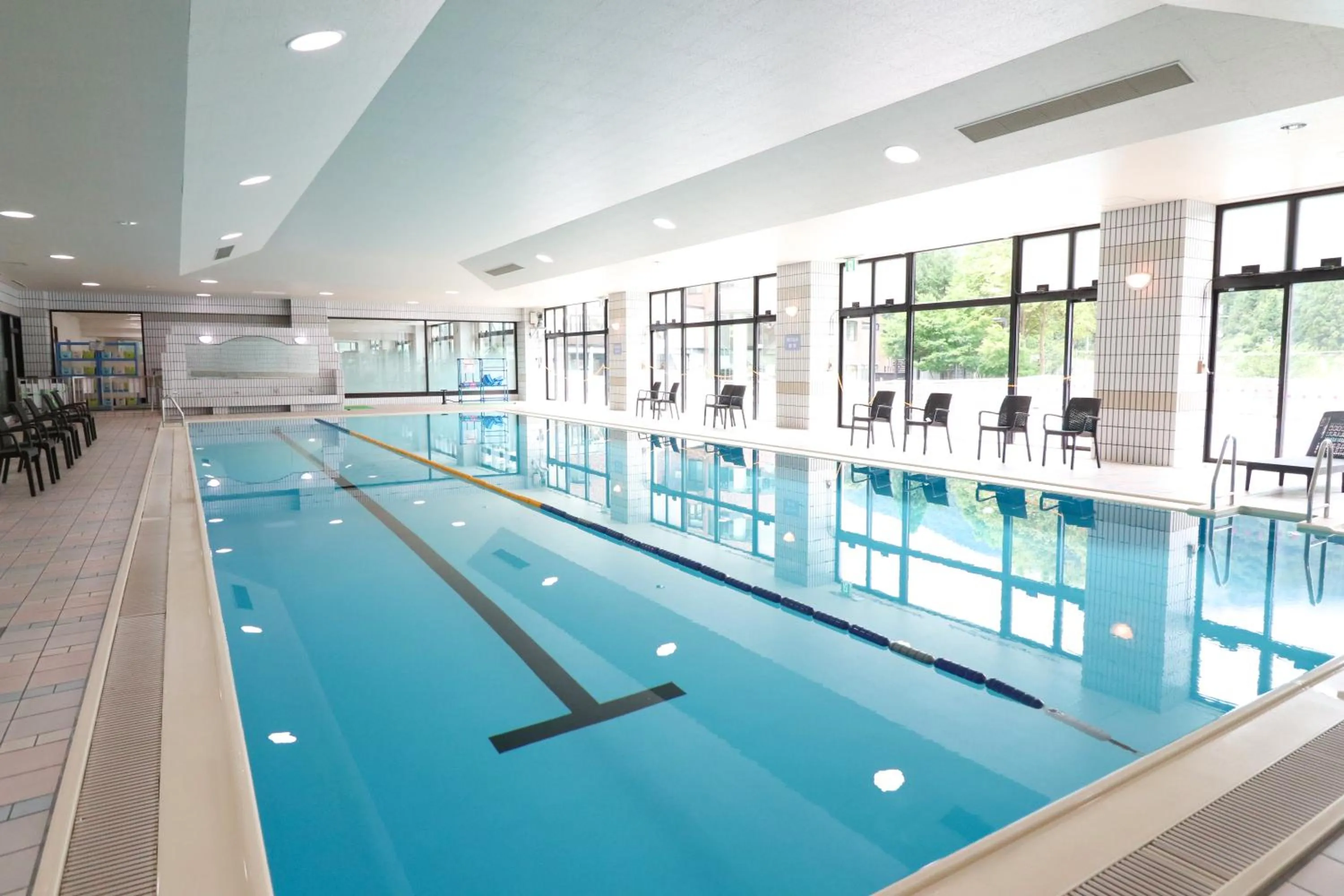 Swimming pool in Hotel Angel Grandia Echigo Nakazato