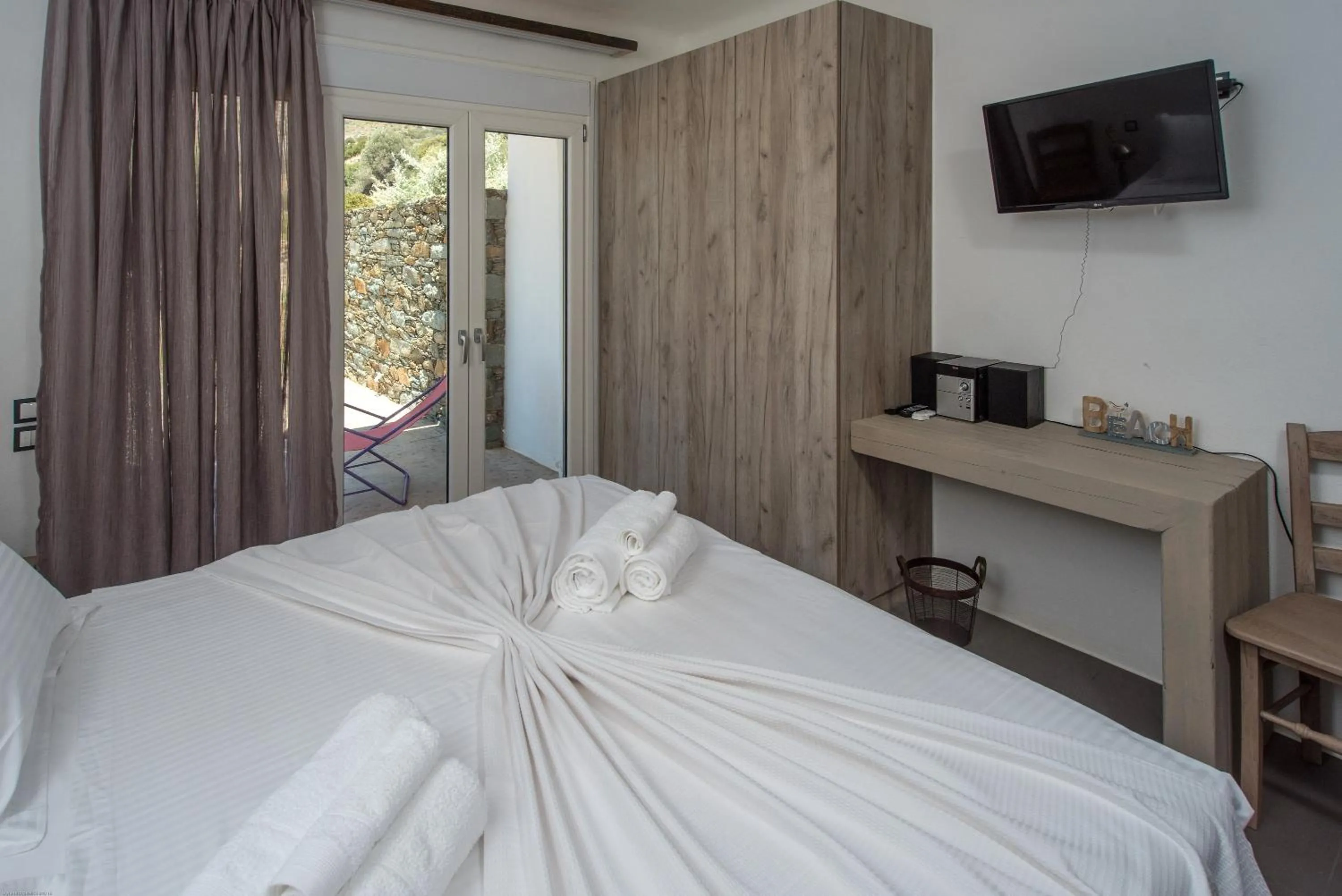 Bed in SkiNAmmos Eco Villas