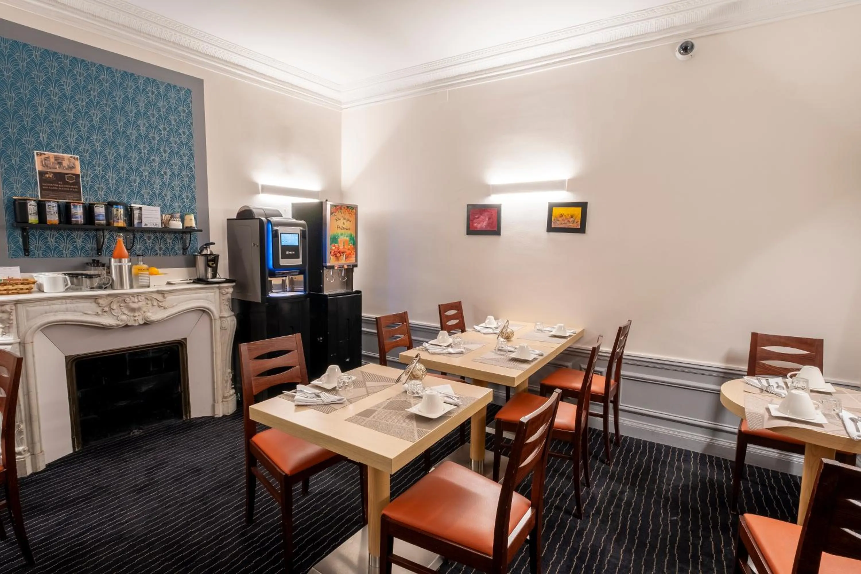 Breakfast in Best Western Hôtel d'Arc