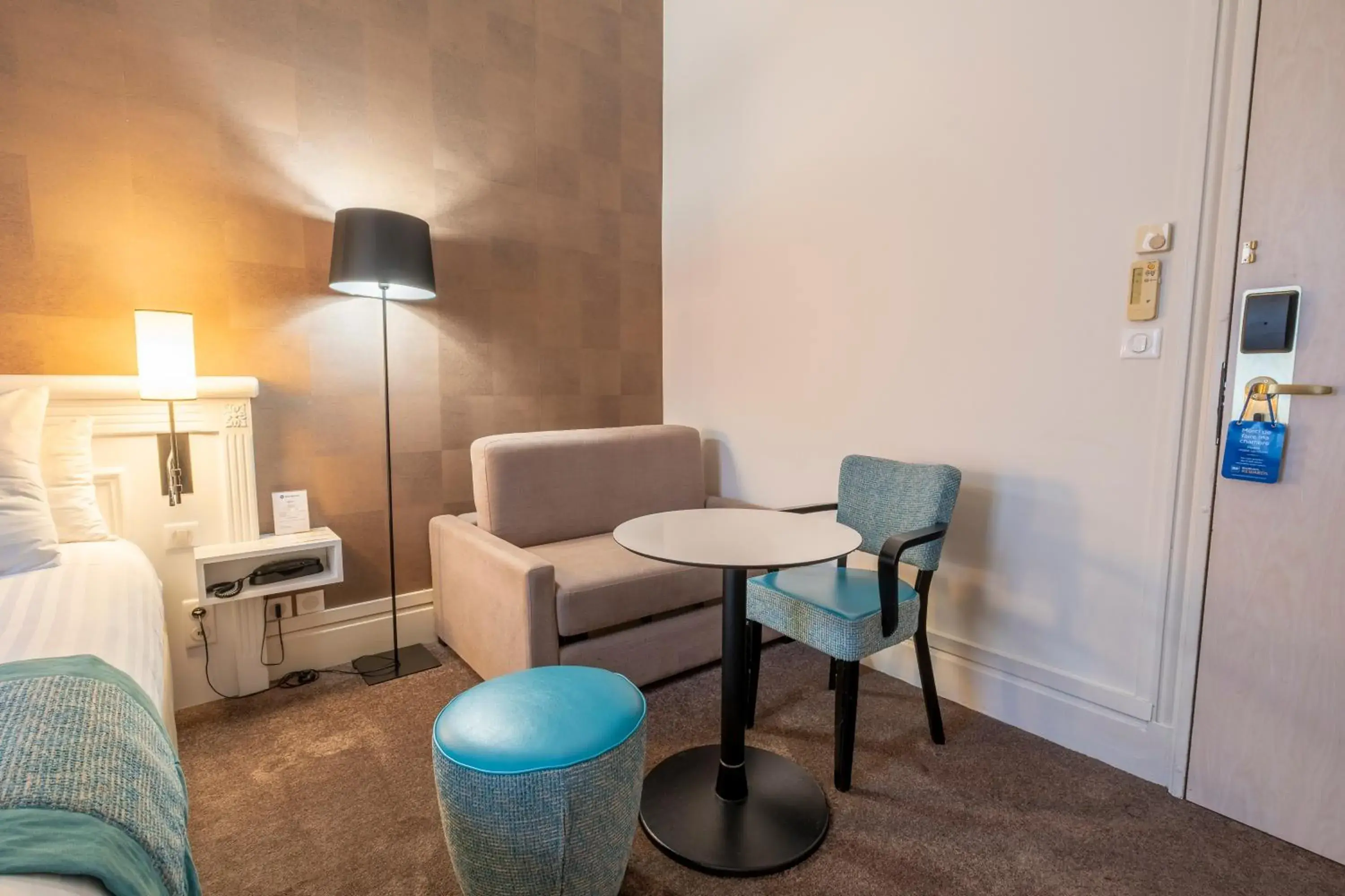 Bed in Best Western Hôtel d'Arc Bed in Best Western Hôtel d'Arc