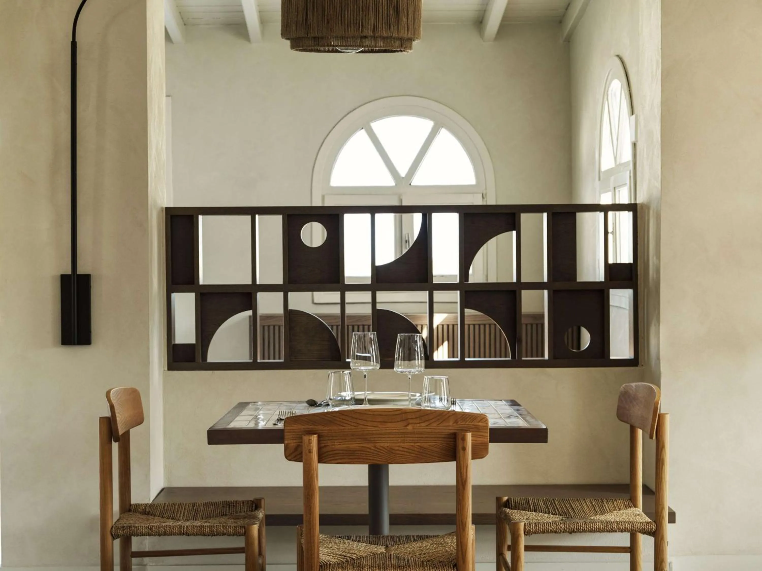 Restaurant/places to eat in Lindian Village, Curio Collection by Hilton