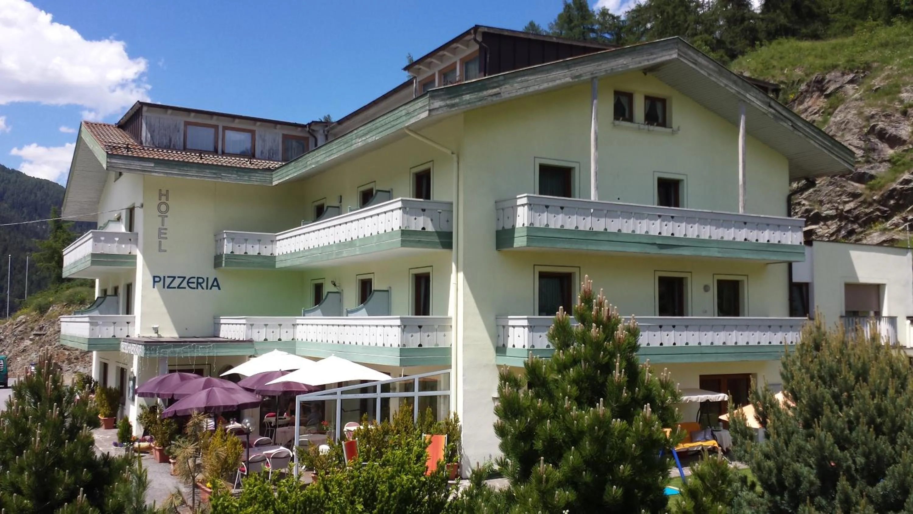 Garden view in Reschnerhof