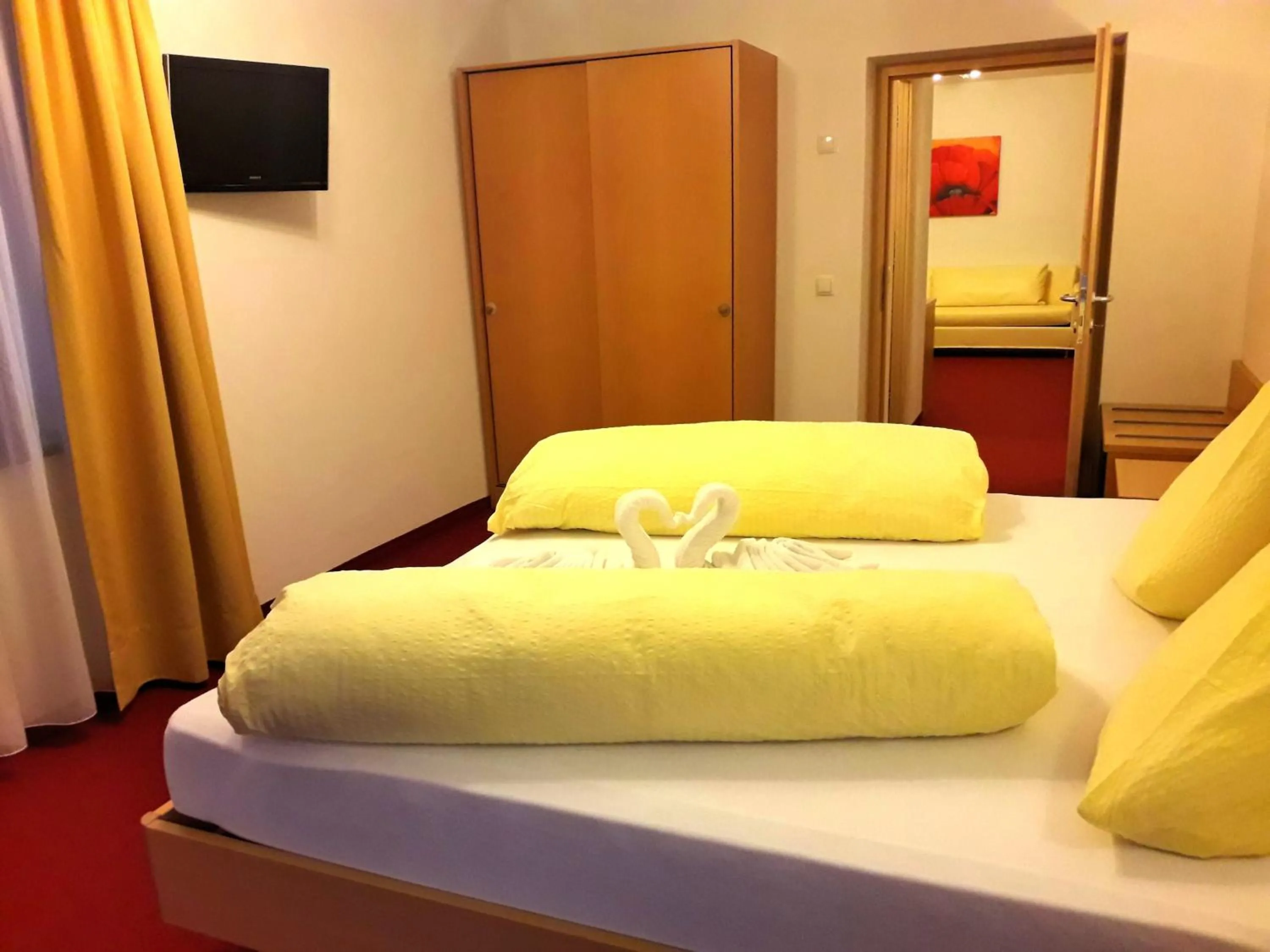 Photo of the whole room, Bed in Reschnerhof