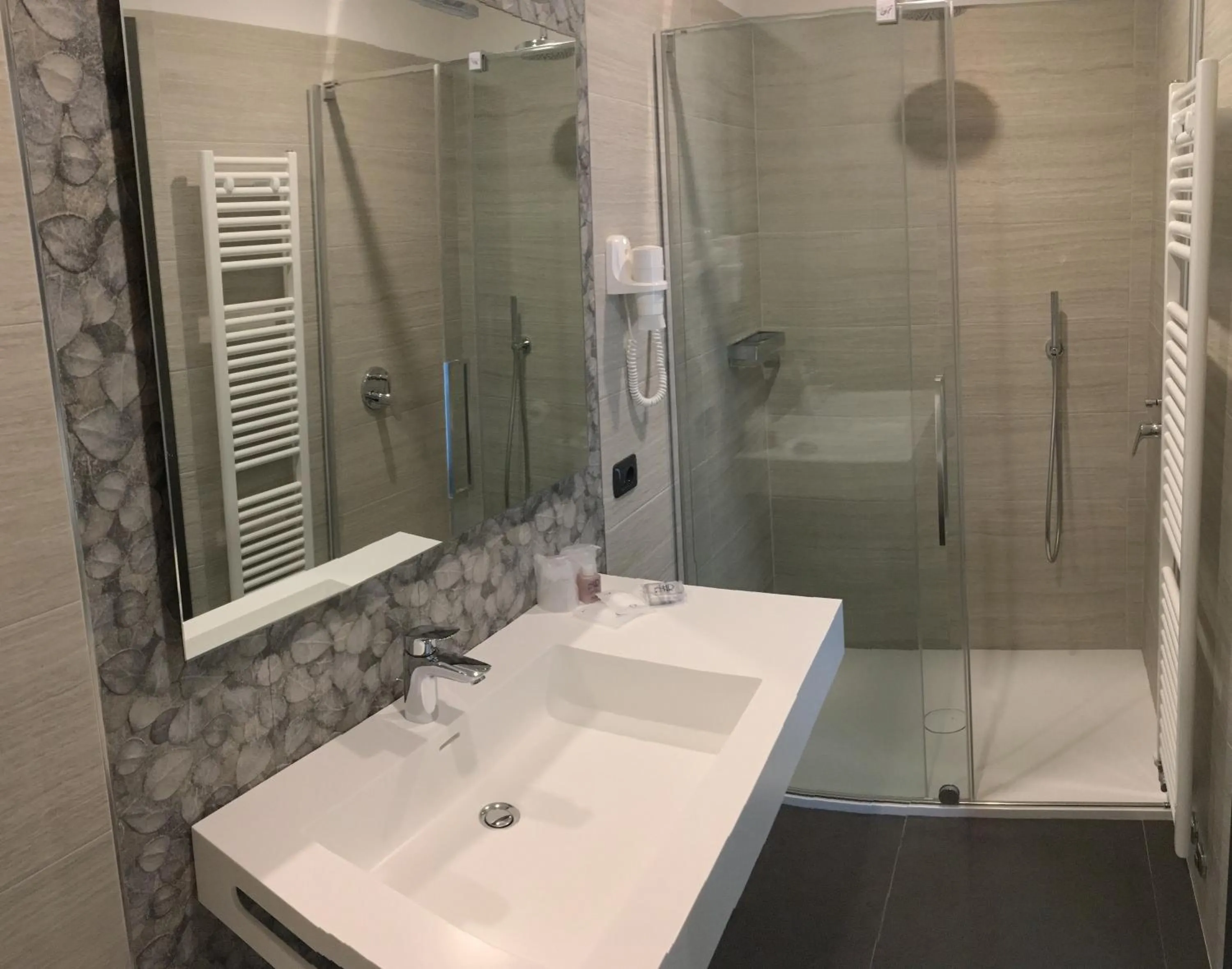 Bathroom in Hotel Villa Rosa