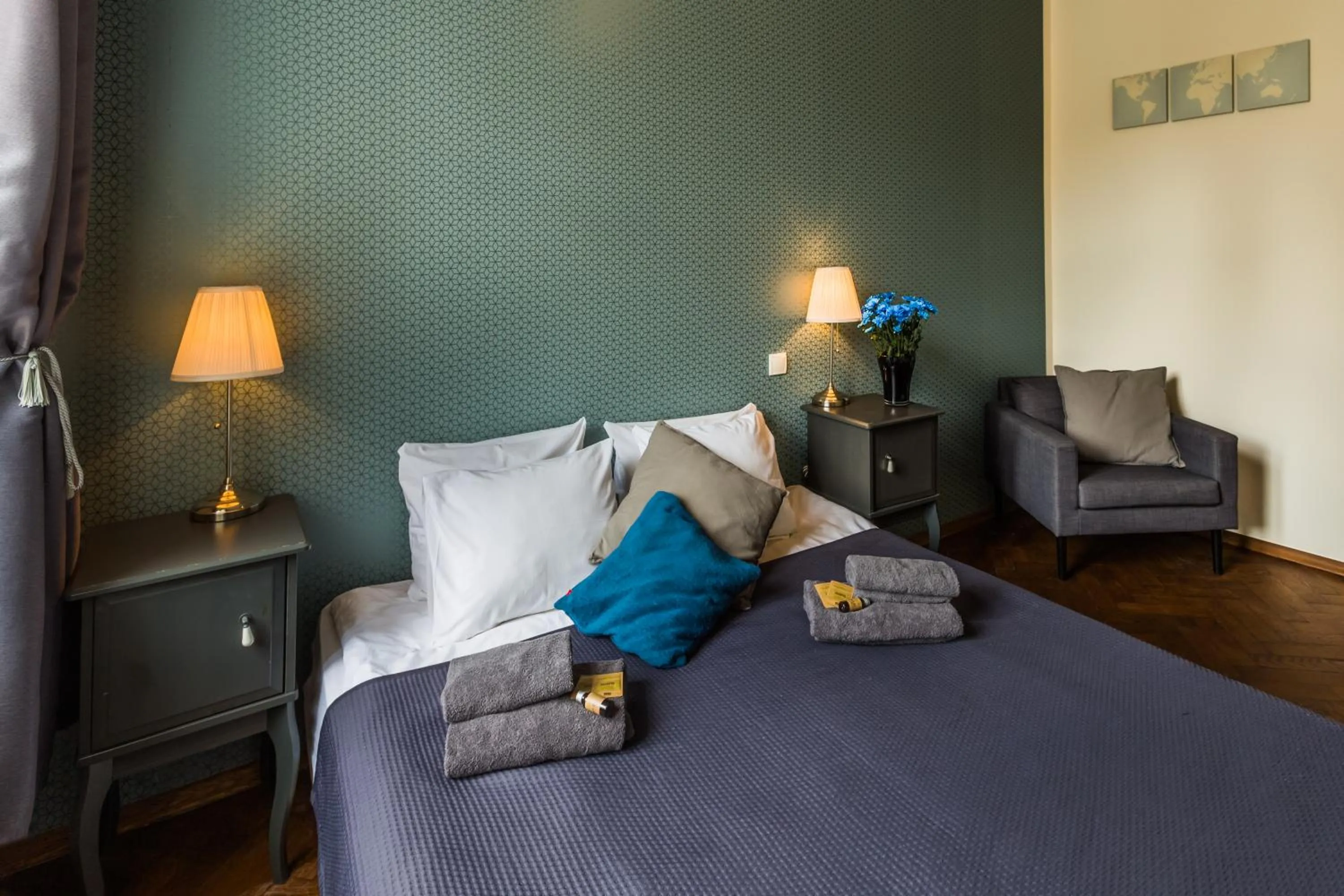 Bed in Angel House Aparthotel