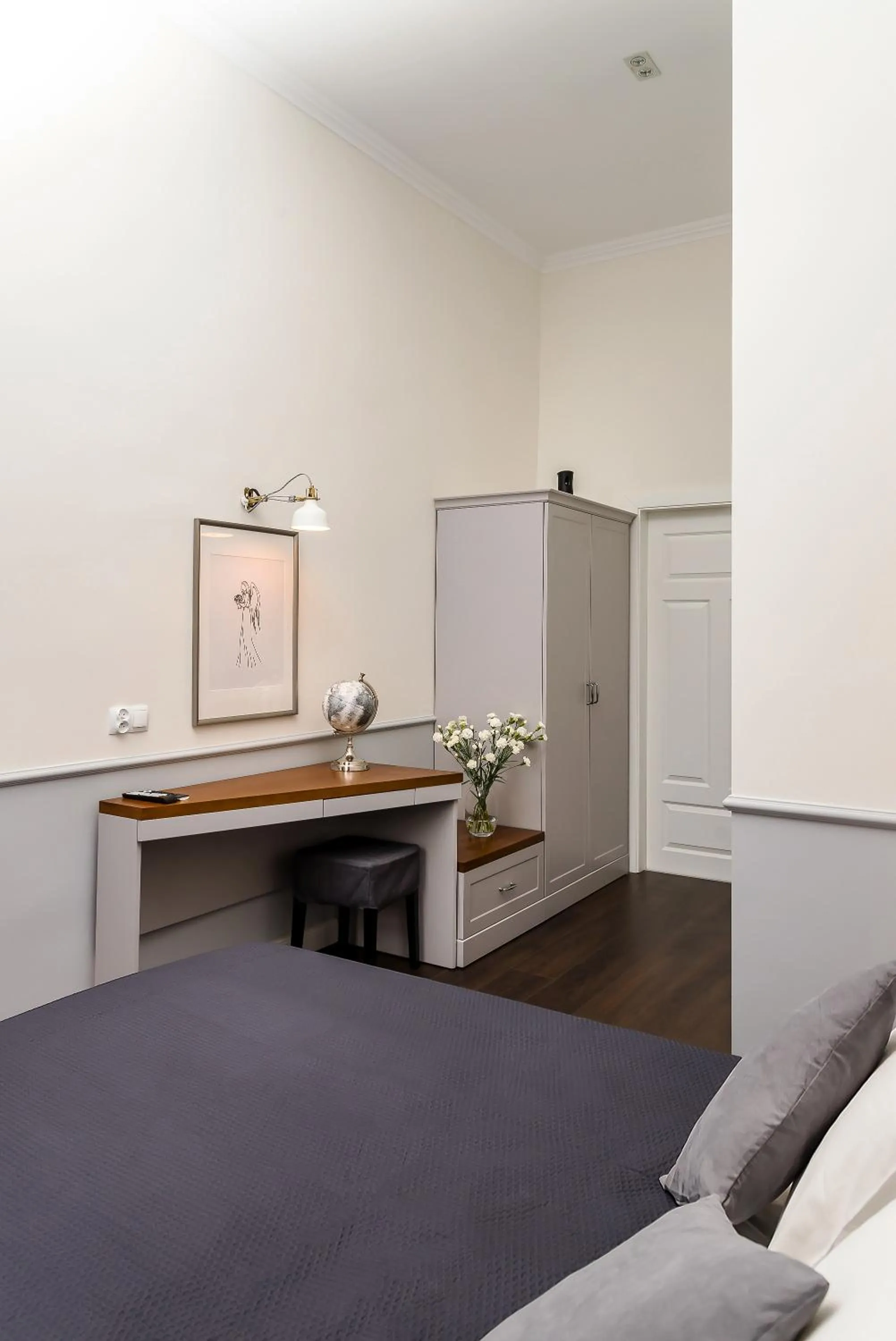 Photo of the whole room in Angel House Aparthotel