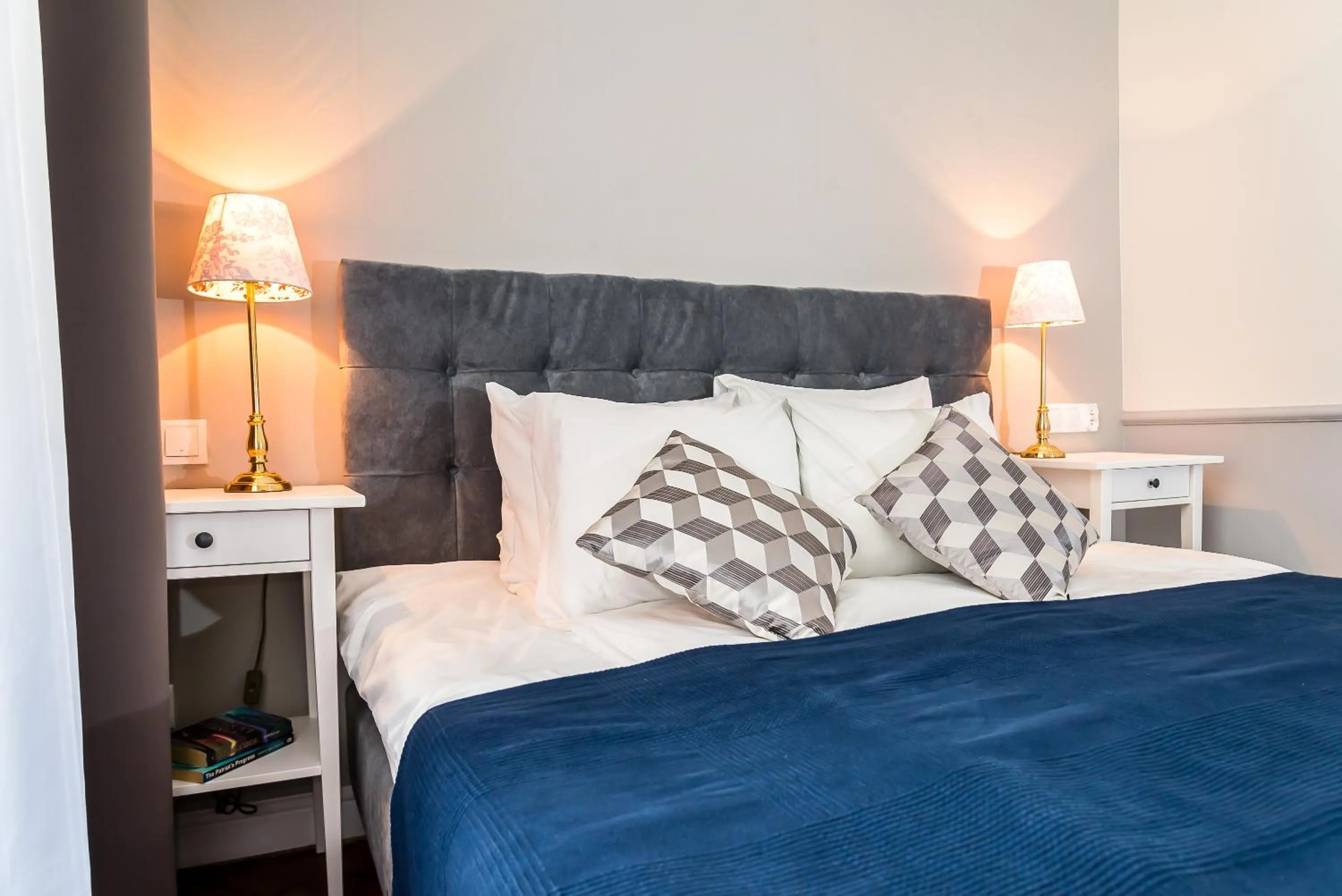 Bed in Angel House Aparthotel