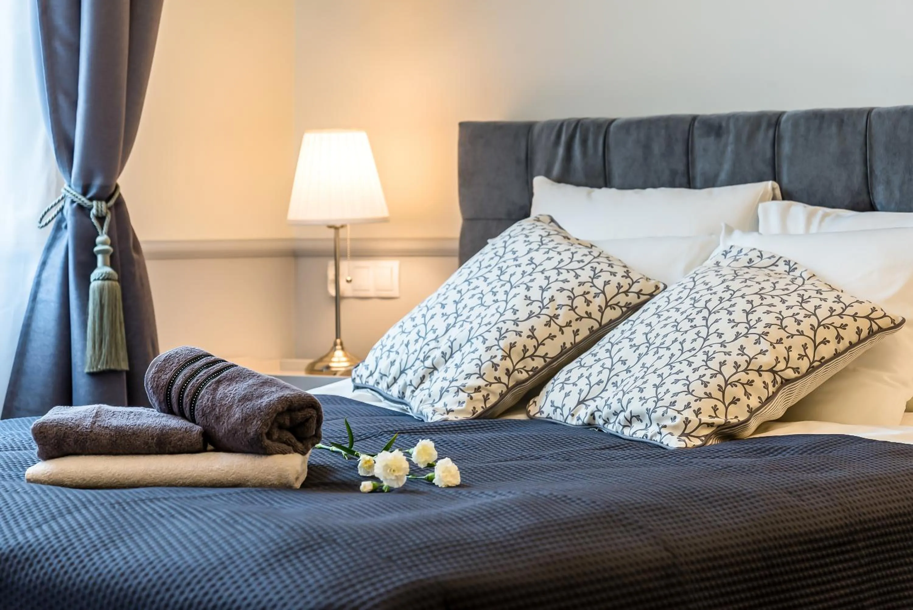 Bed in Angel House Aparthotel