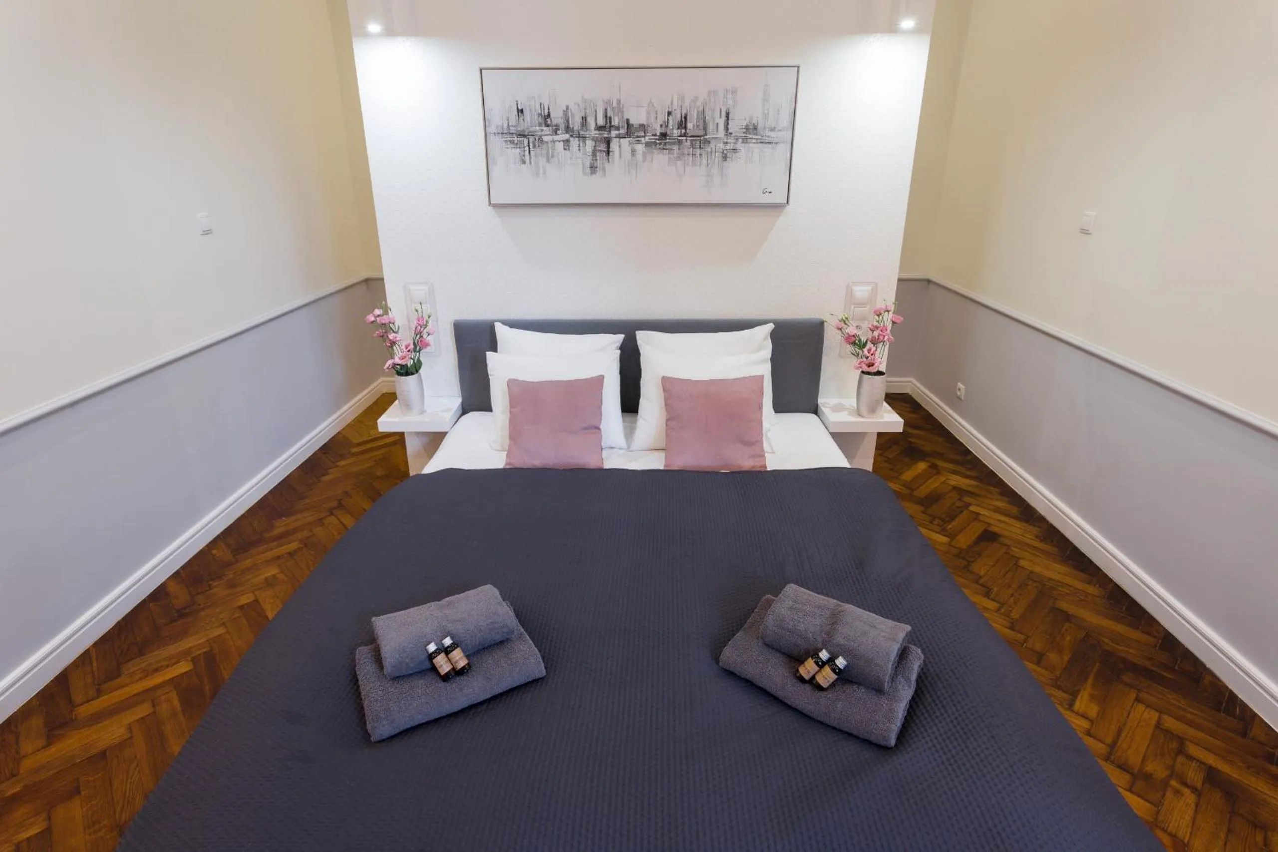 Bed in Angel House Aparthotel