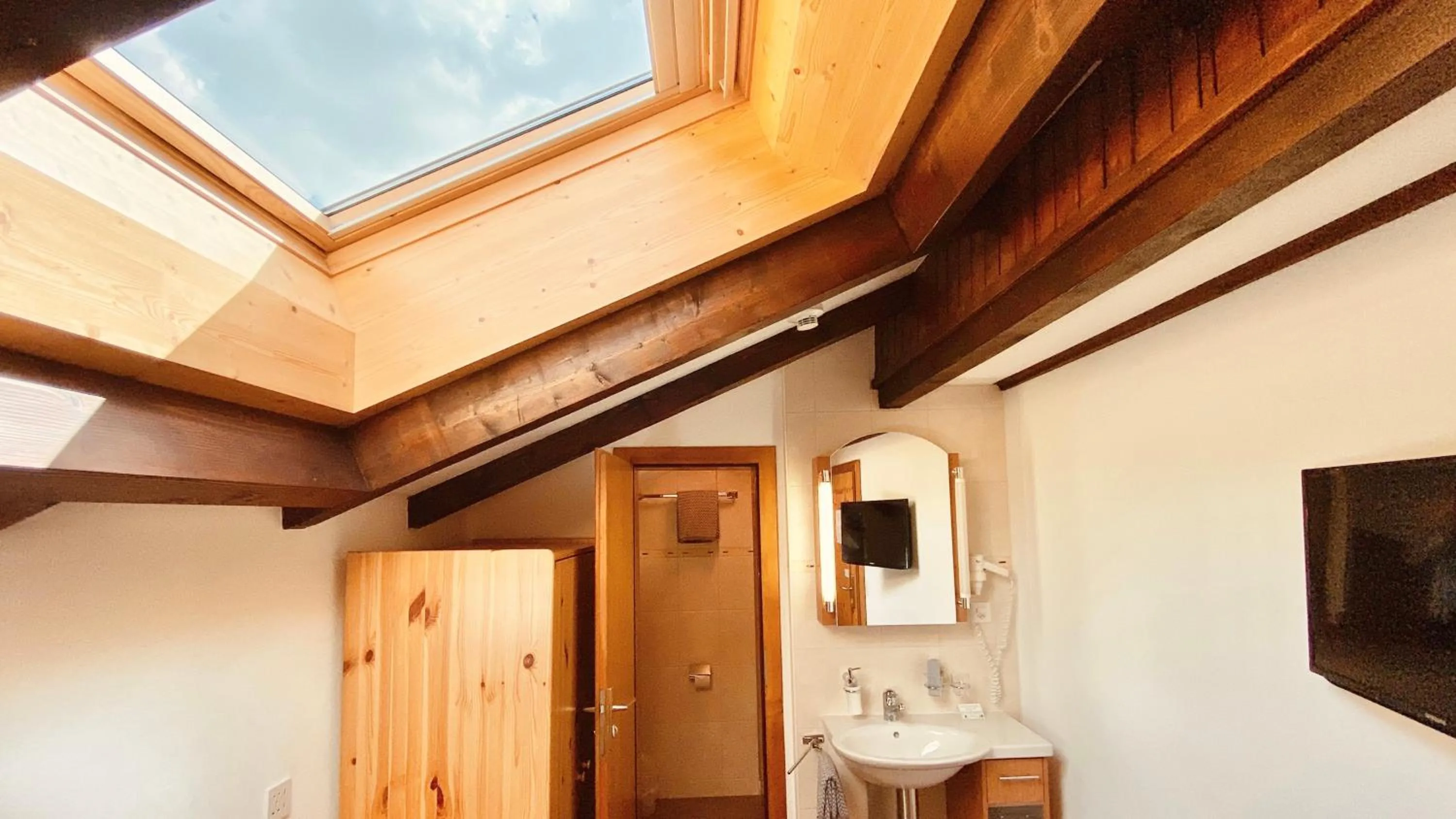 Shower in Hotel Capricorn