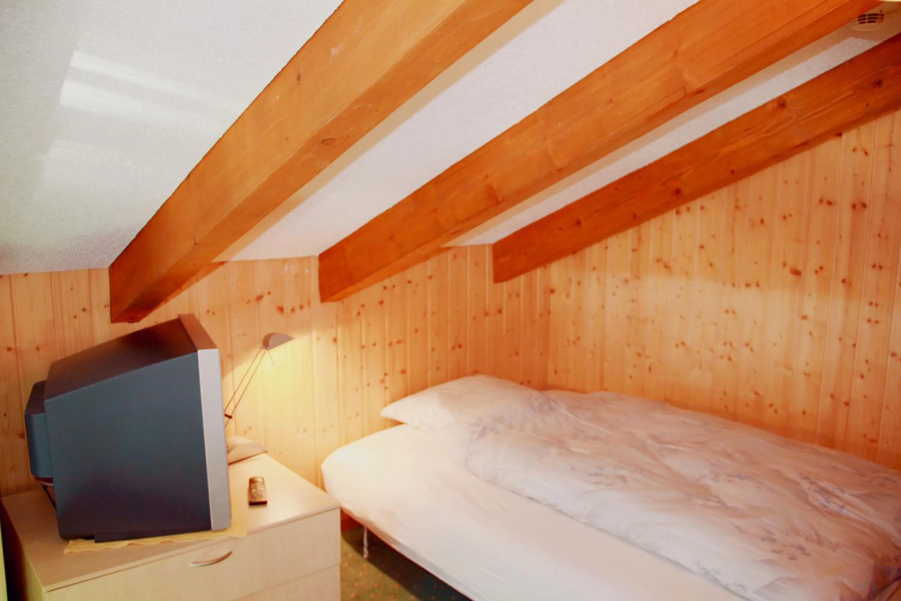 Bedroom, Bed in Hotel Capricorn