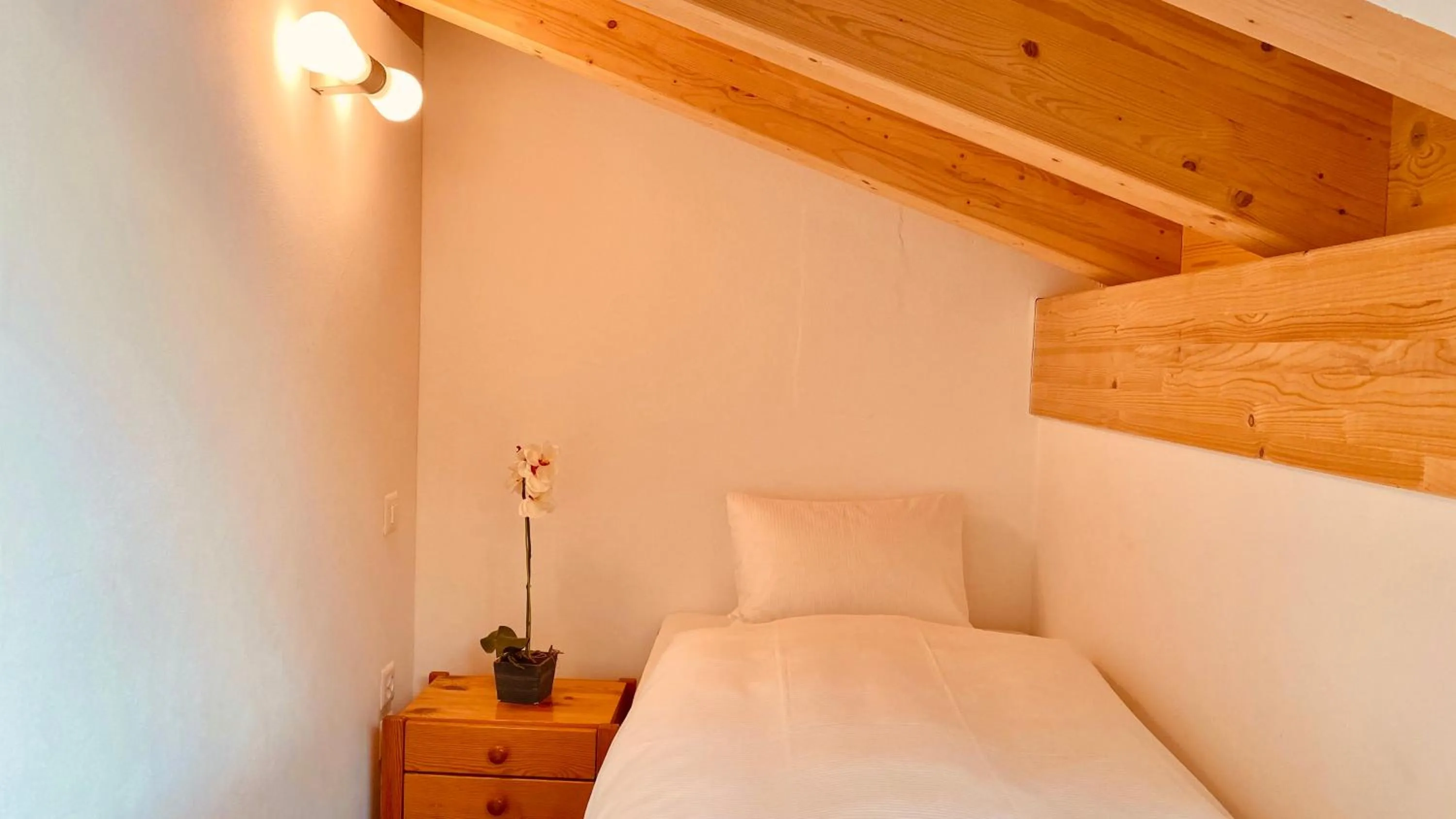 Bed in Hotel Capricorn