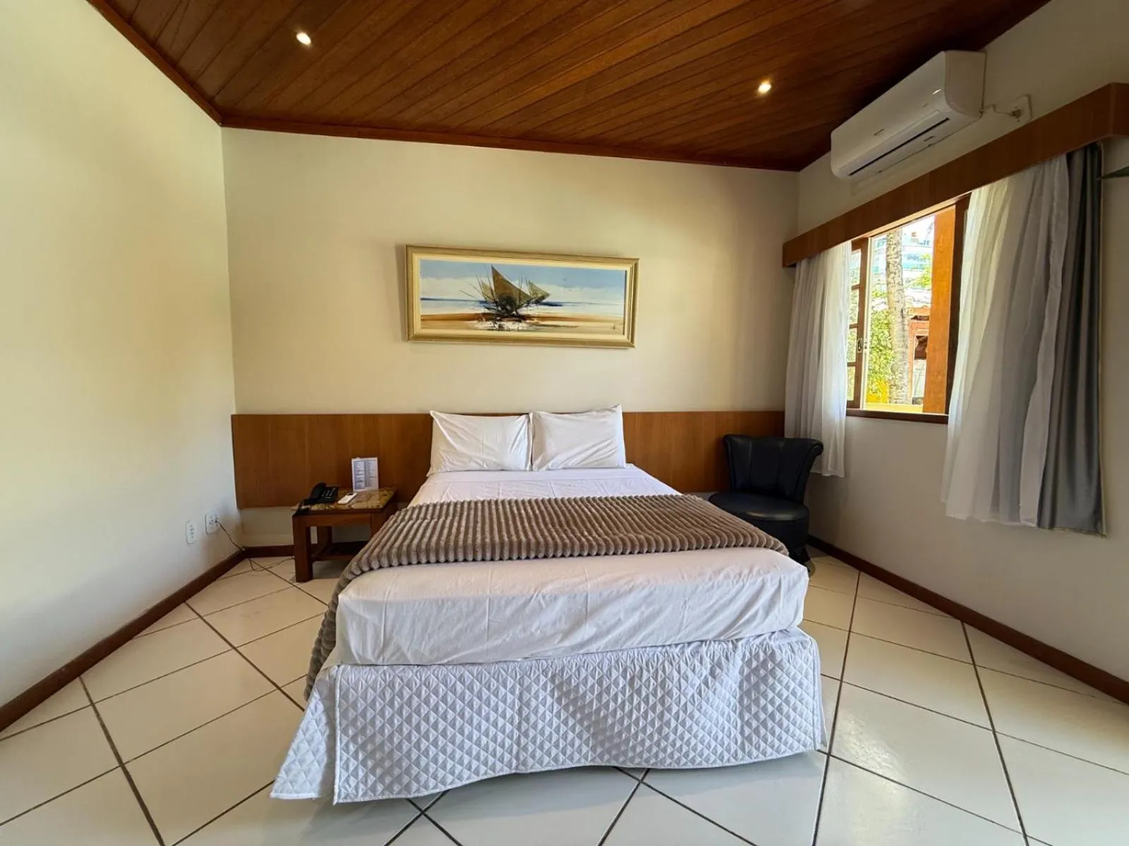 Bed in Hotel Mar de Cabo Frio