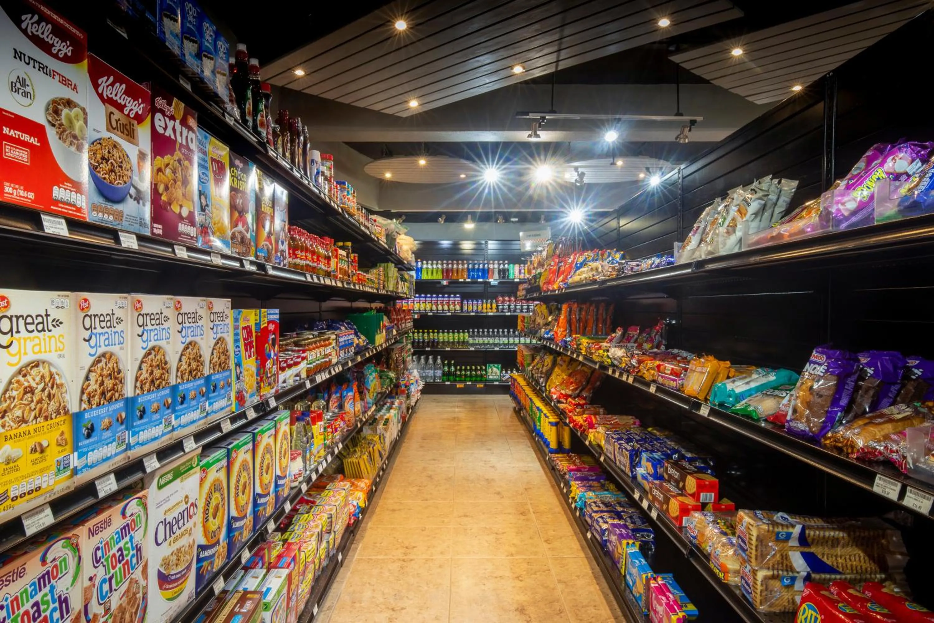 On-site shops in Villa Del Palmar Flamingos Beach Resort & Spa