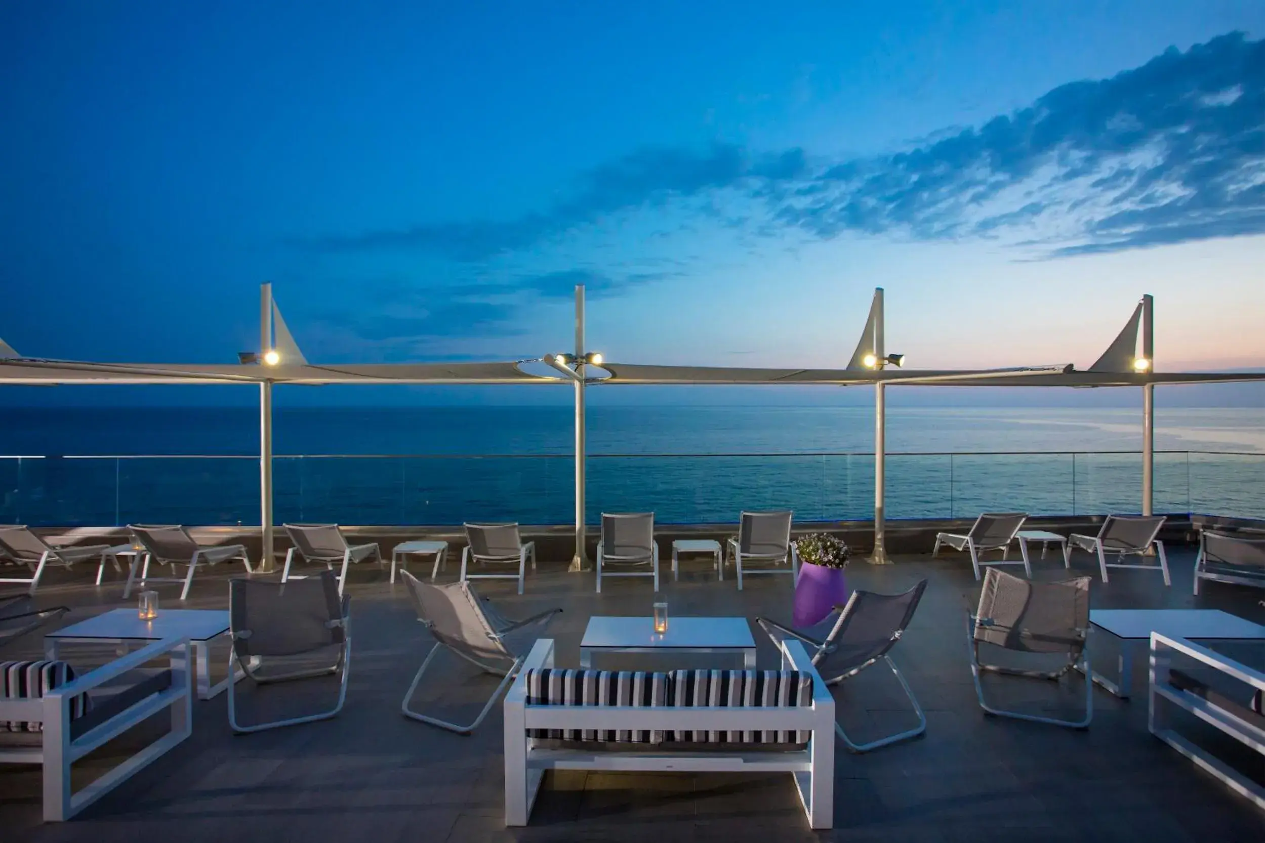 Restaurant/places to eat in Alexandra Beach Spa Resort Restaurant/places to eat in Alexandra Beach Spa Resort