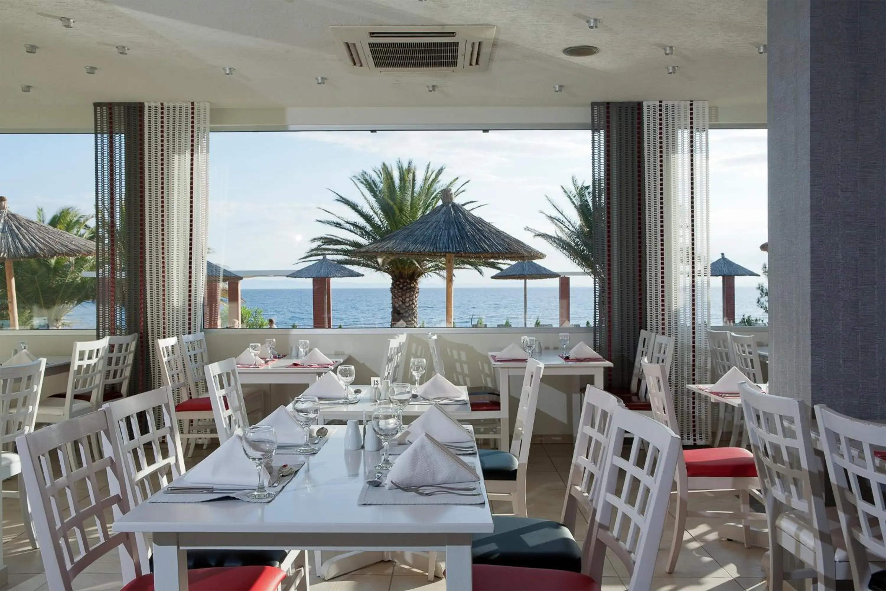 Restaurant/places to eat in Alexandra Beach Spa Resort Restaurant/places to eat in Alexandra Beach Spa Resort