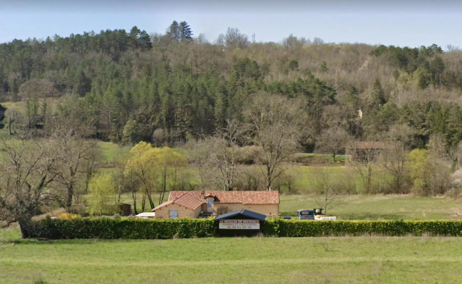 Property building in Le Moulin de Mayence