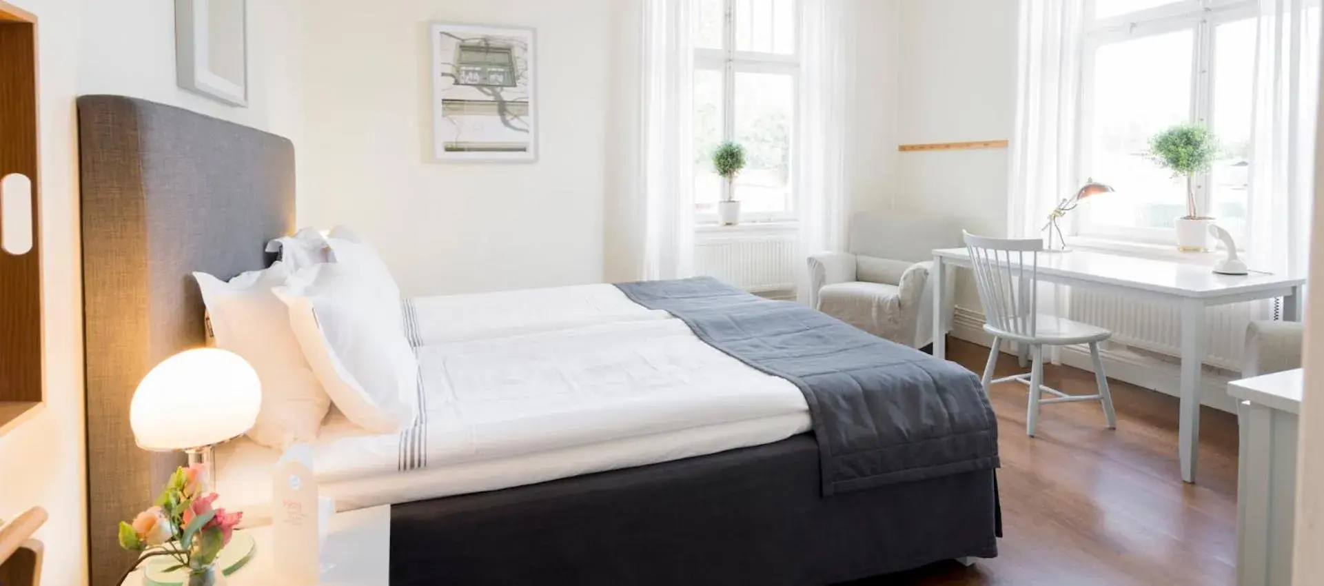 Superior Twin Room with City View in Sigtuna Stadshotell Superior Twin Room with City View in Sigtuna Stadshotell