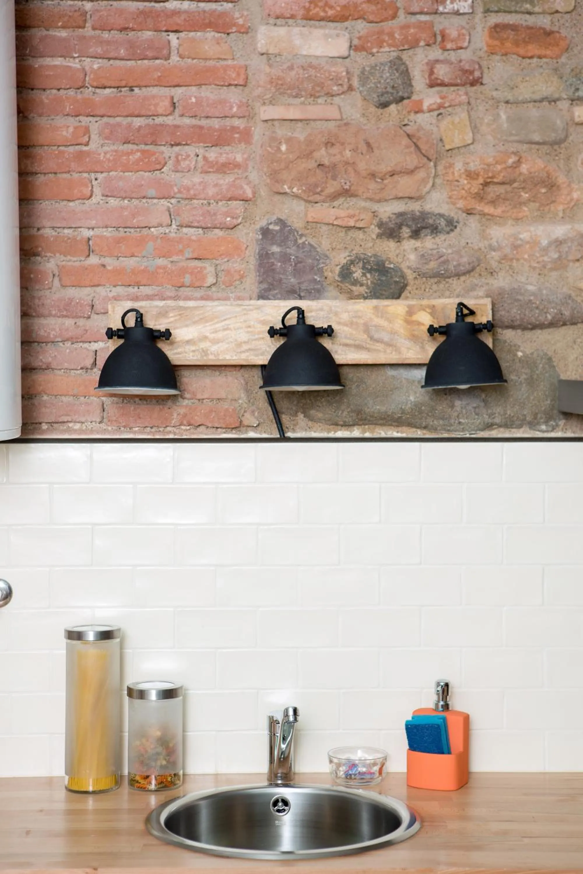 Kitchen or kitchenette in Rincón de piedra BCN