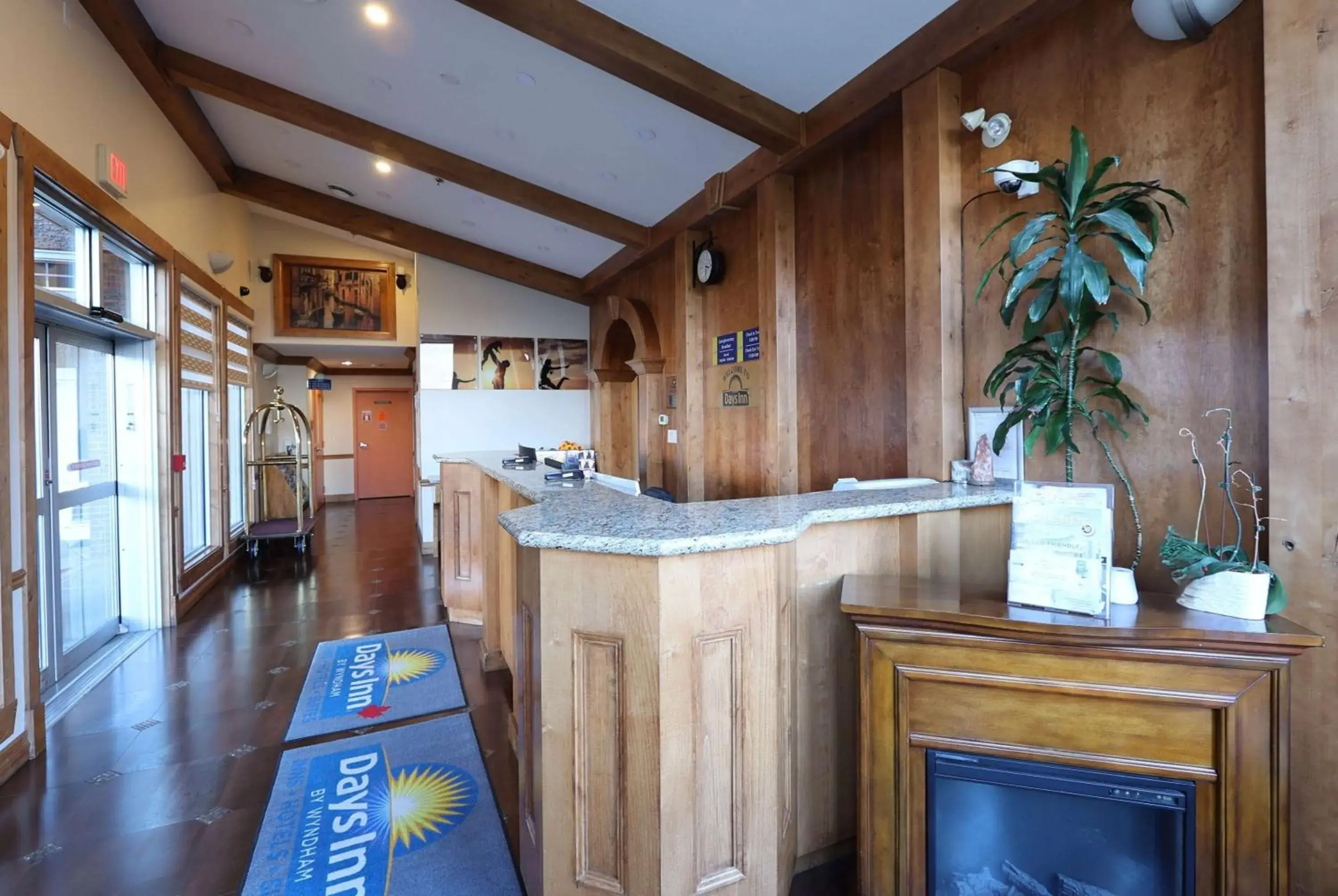 Lobby or reception in Days Inn by Wyndham Surrey Lobby or reception in Days Inn by Wyndham Surrey