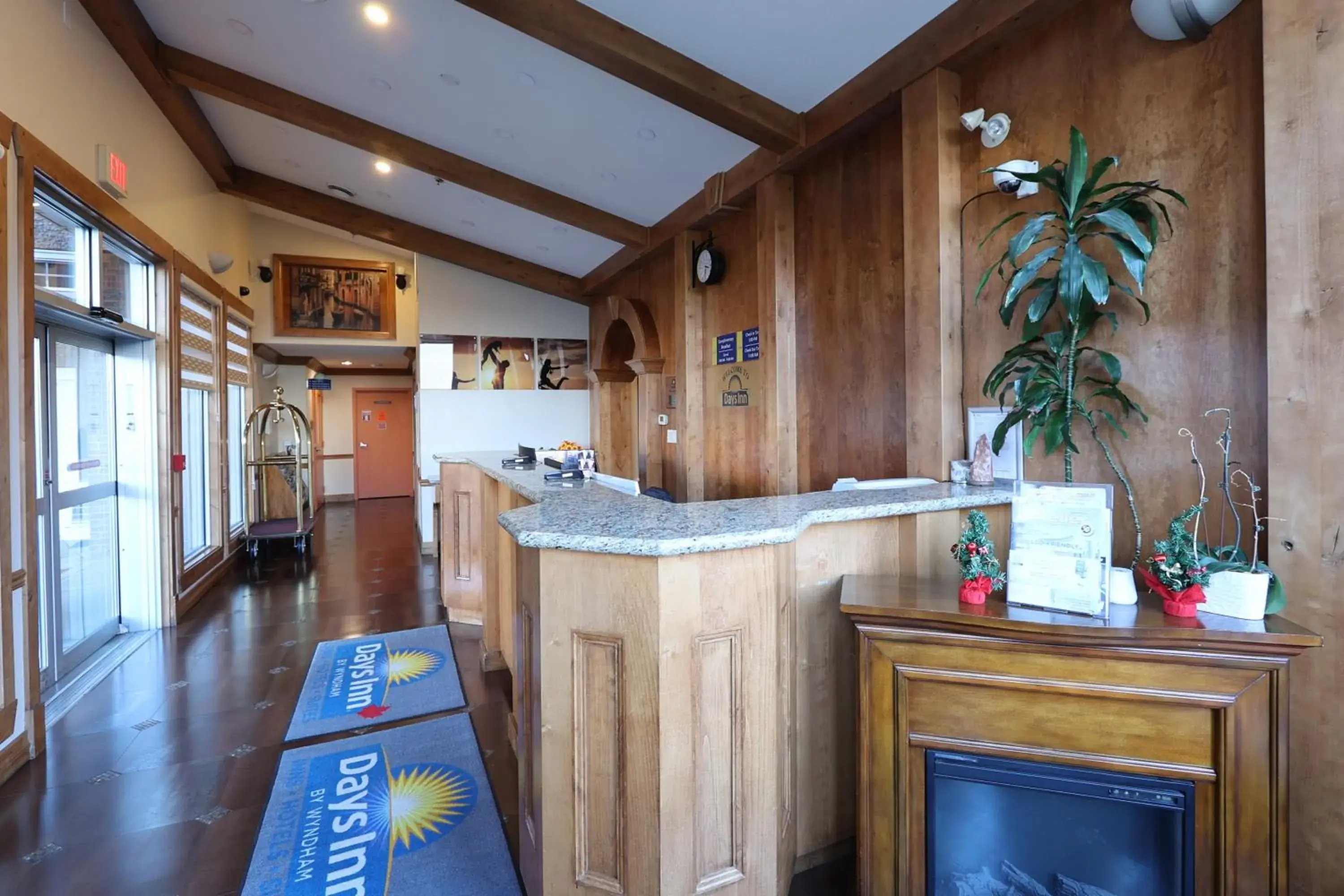 Lobby or reception in Days Inn by Wyndham Surrey Lobby or reception in Days Inn by Wyndham Surrey