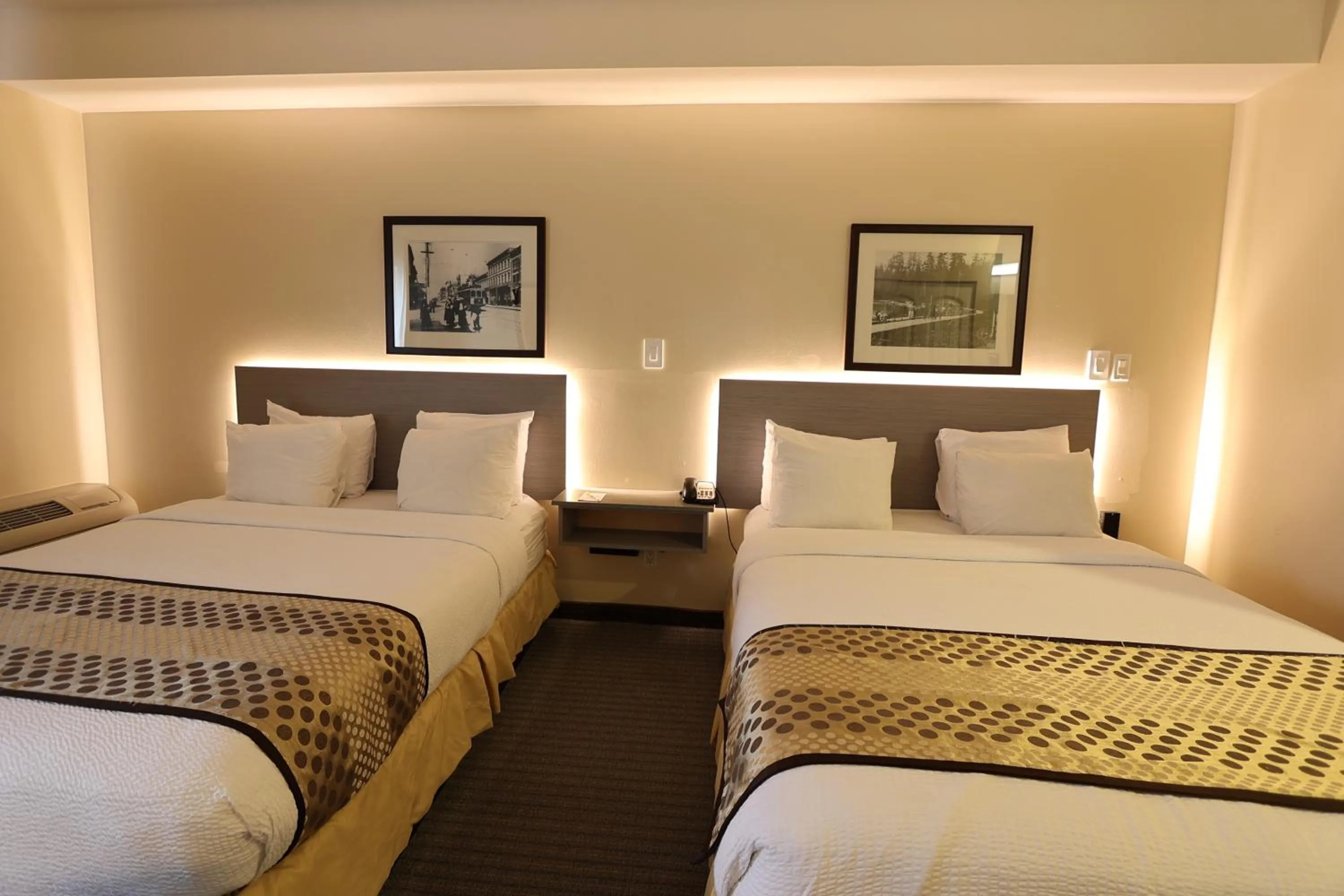 Bed in Days Inn by Wyndham Surrey