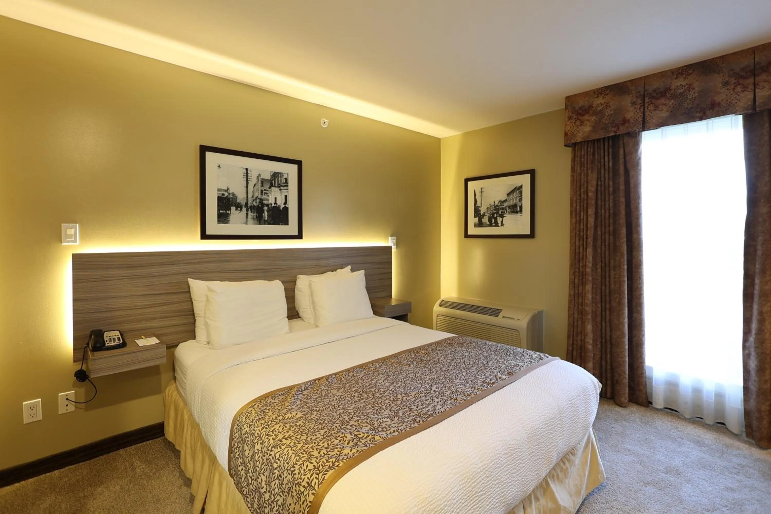 Bed in Days Inn by Wyndham Surrey