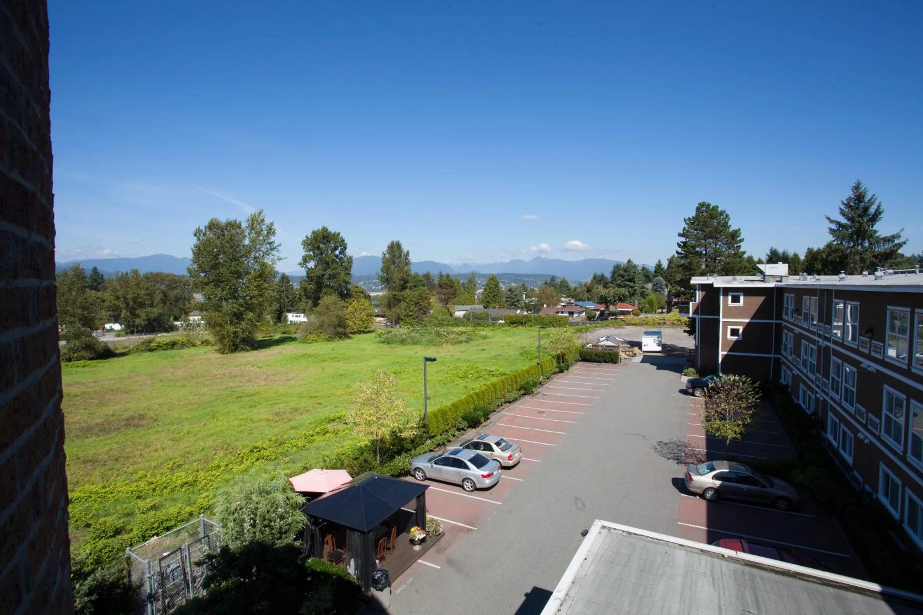 Bird's eye view in Days Inn by Wyndham Surrey