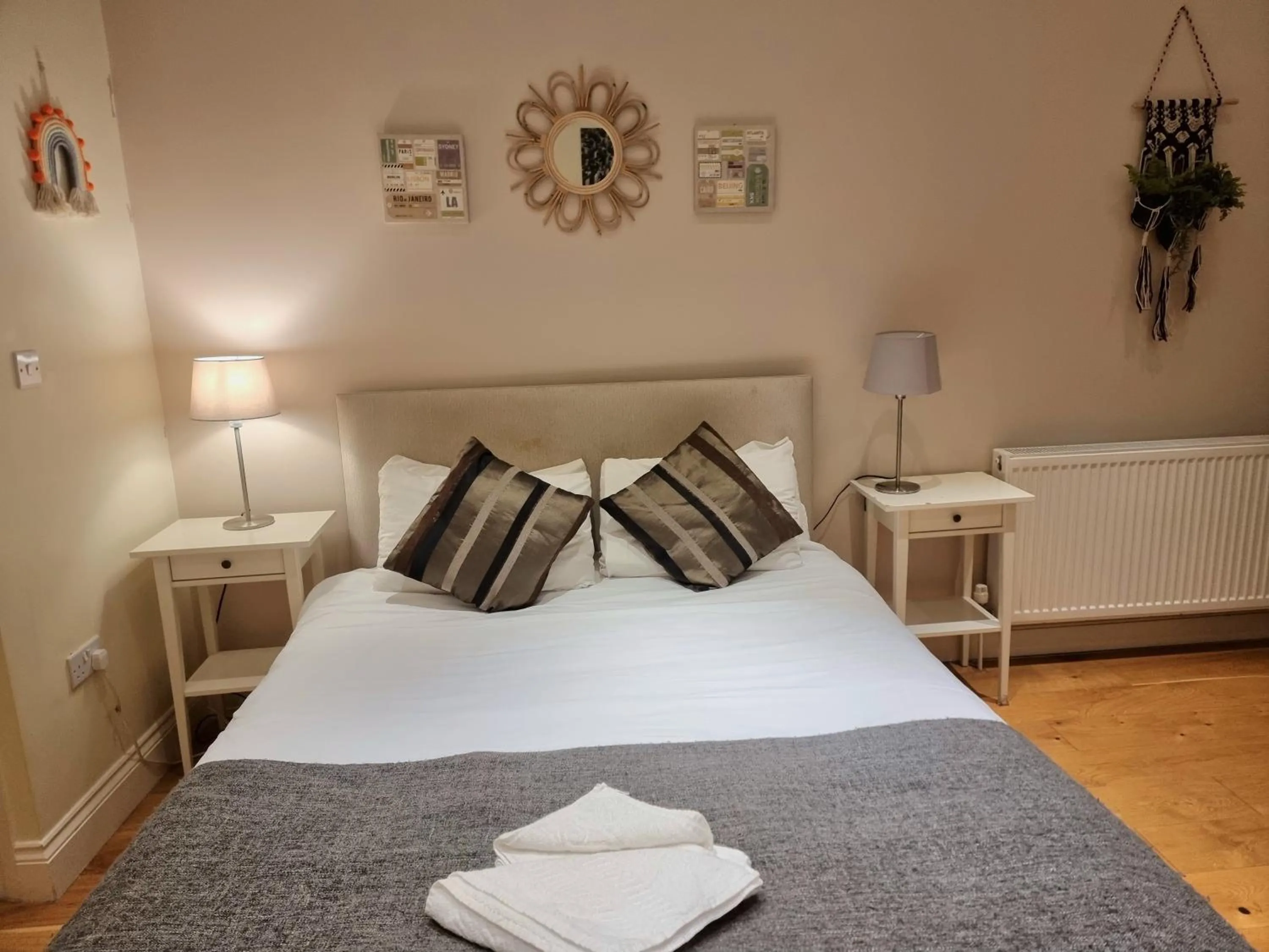 Oxford Gardens Apartments