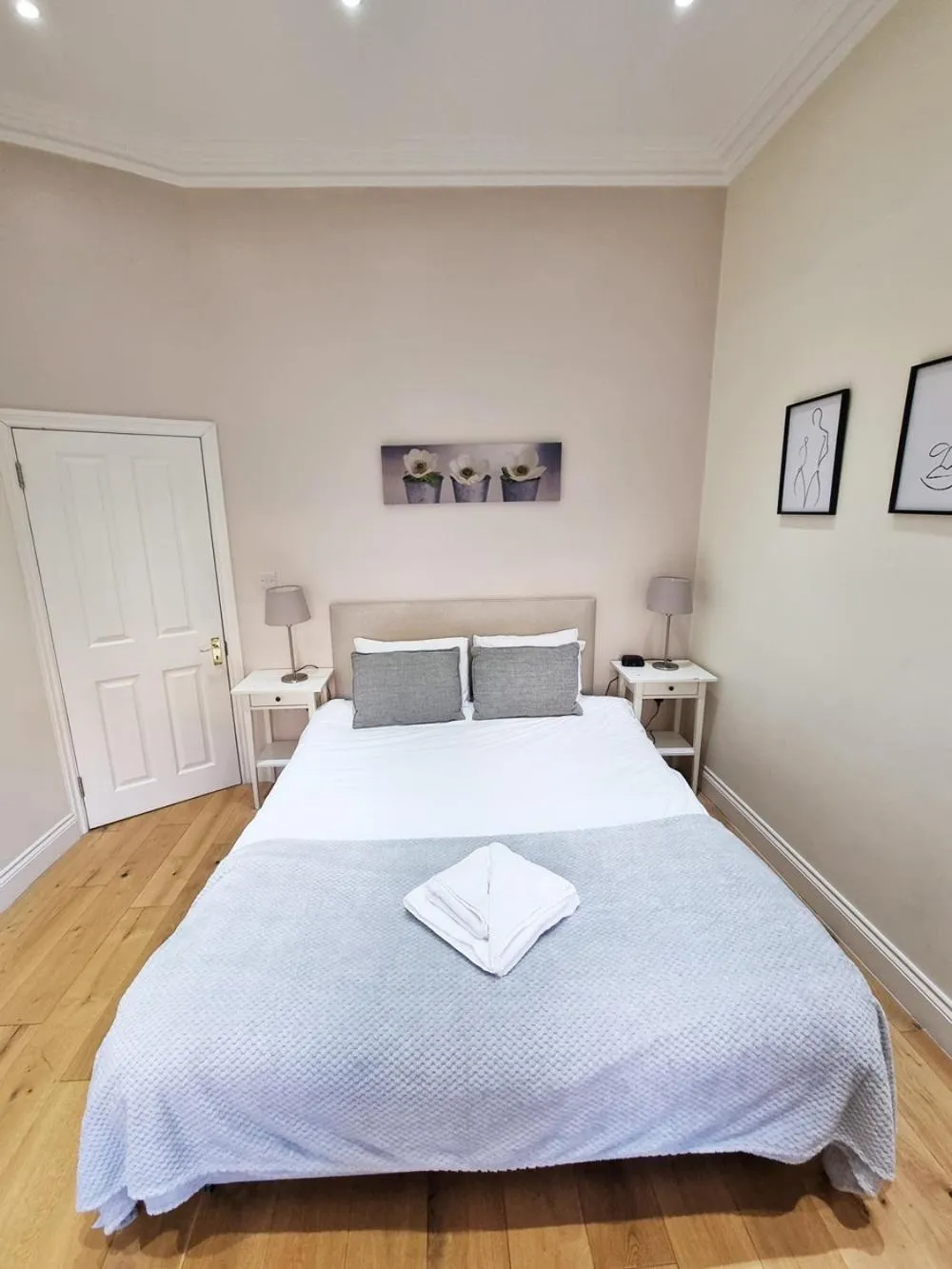 Oxford Gardens Apartments