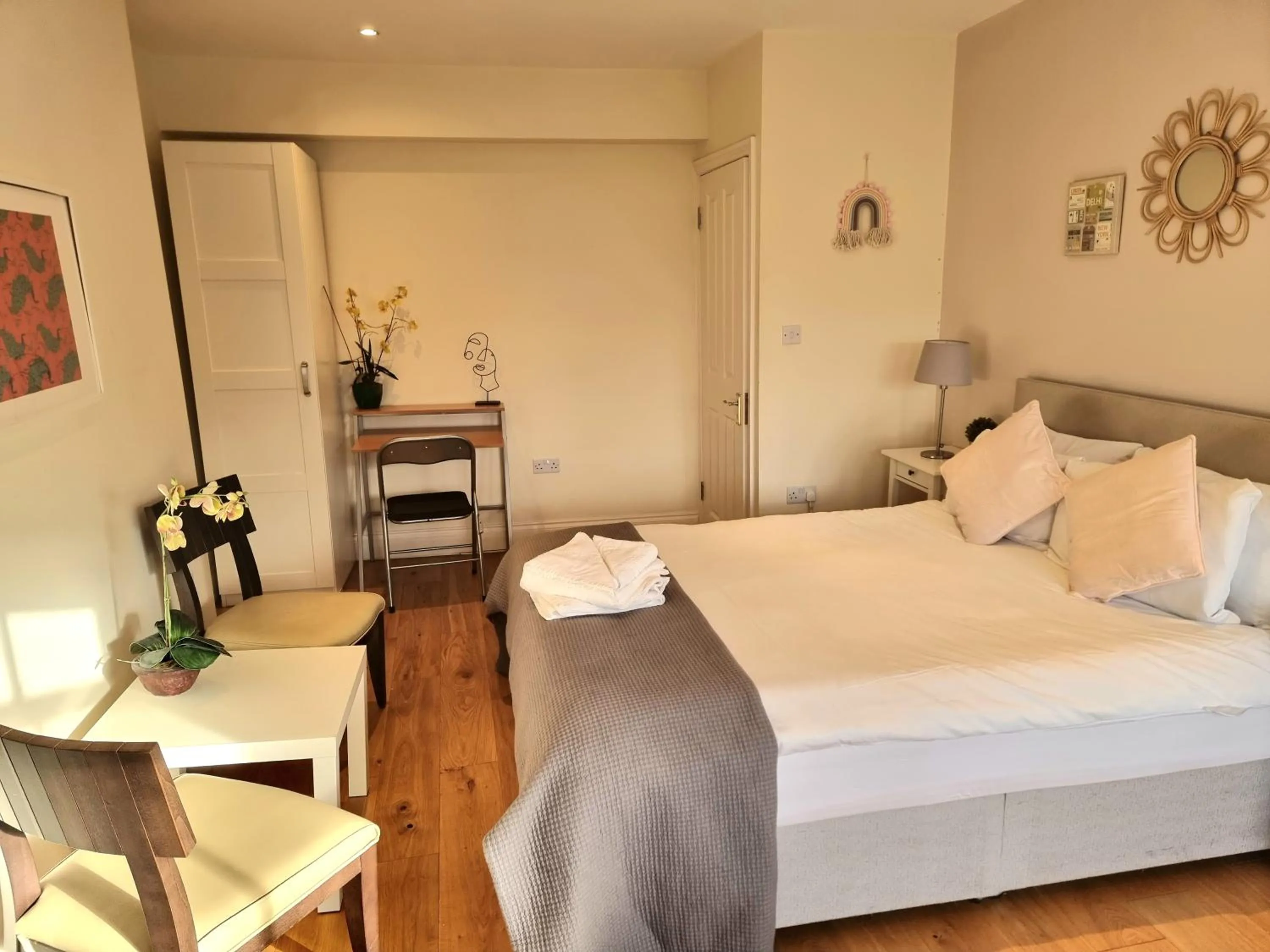 Oxford Gardens Apartments